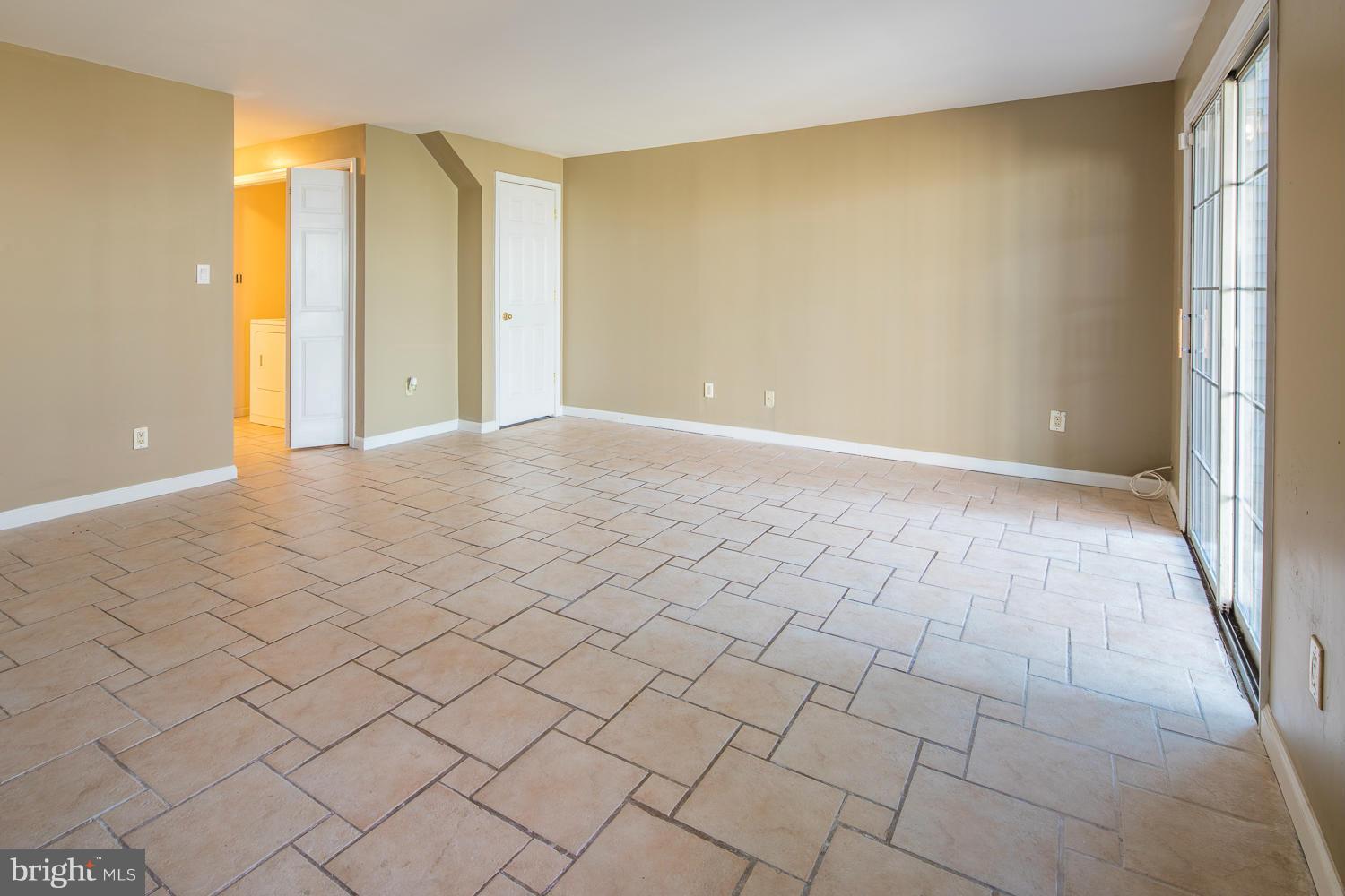 PARADISE / LANDS BAY - Residential