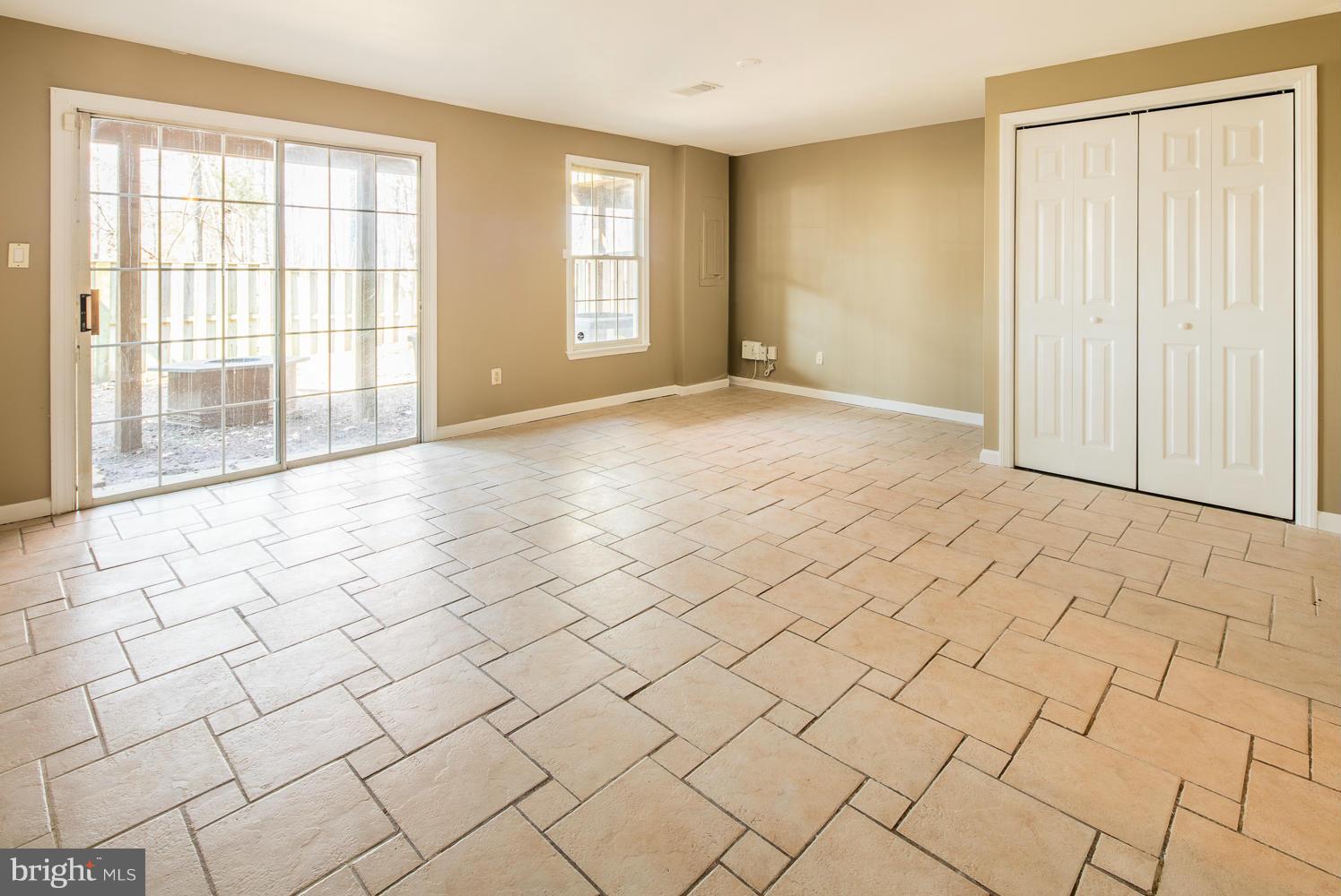 PARADISE / LANDS BAY - Residential