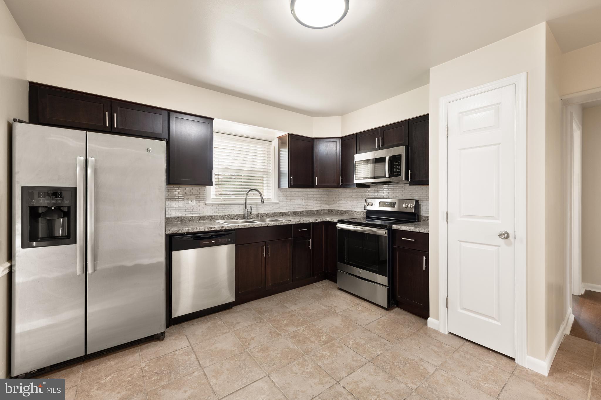 MARY-CATHERINE ESTATES - Residential