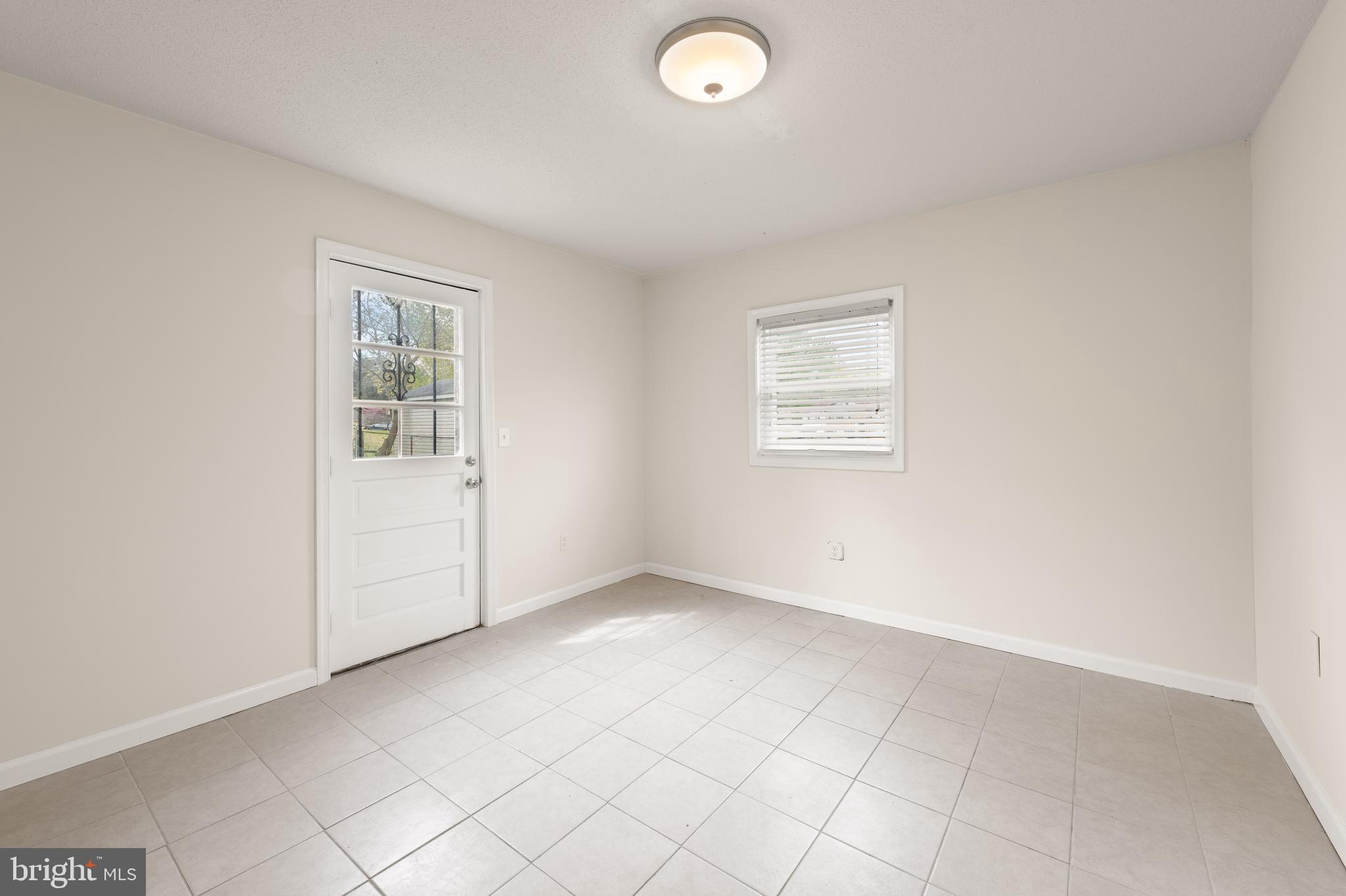 MARY-CATHERINE ESTATES - Residential