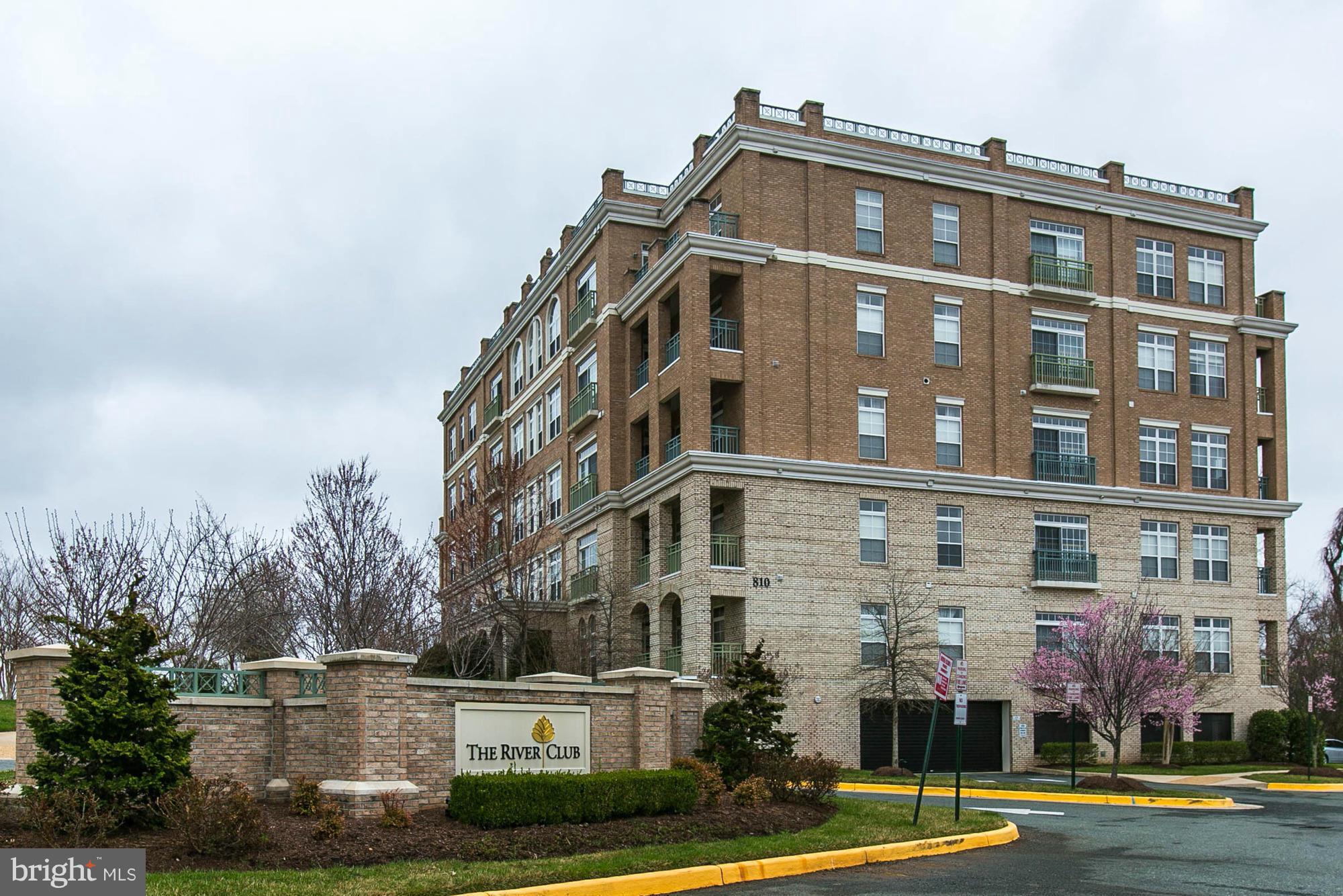 RIVER CLUB 1 AT BELMONT - Residential Lease