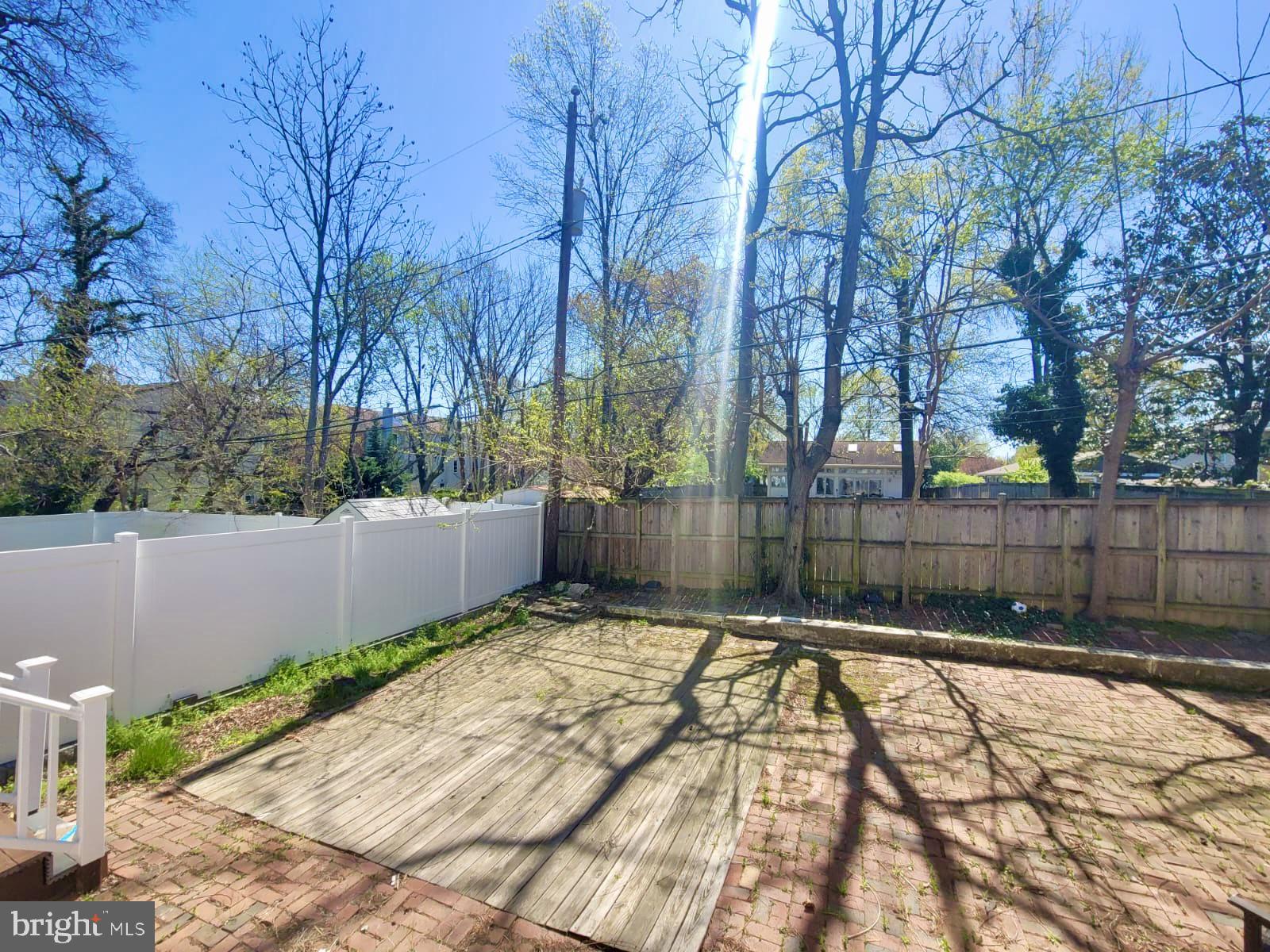 HOLMES - Residential Lease