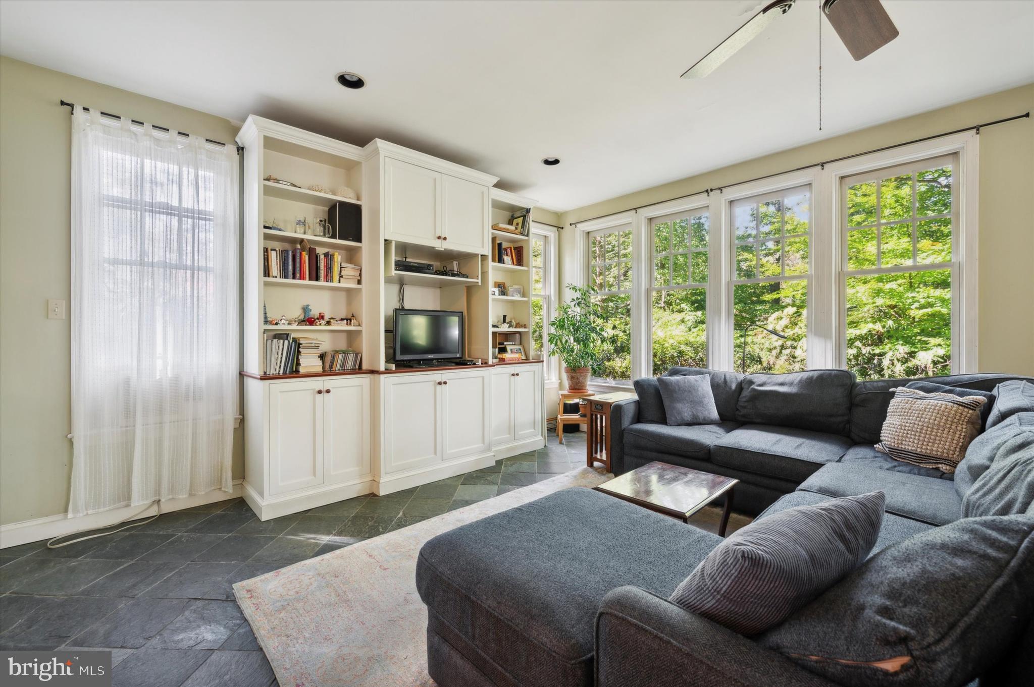 CUSTIS WOODS - Residential