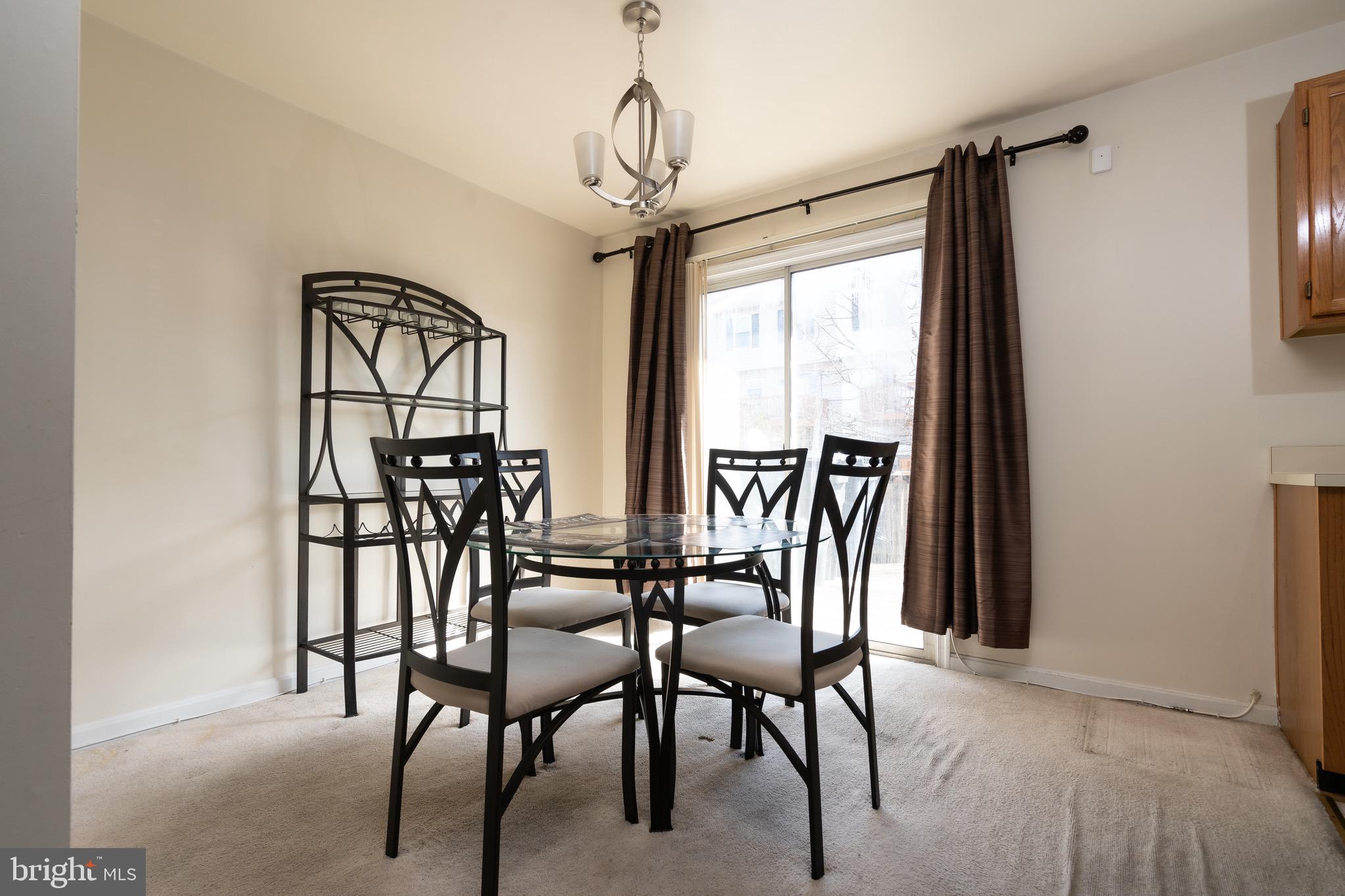 COLONY SQUARE - Residential