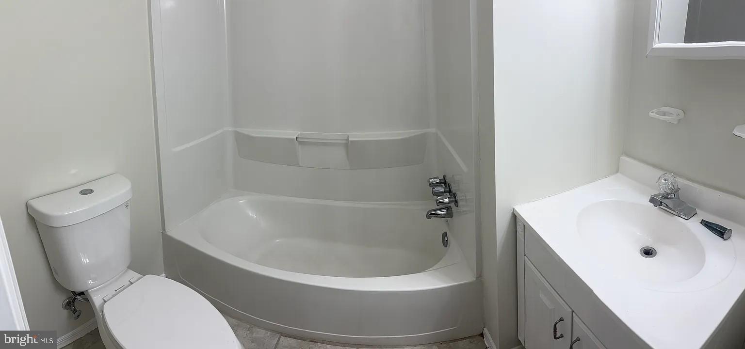 FAIRLAND ACRES - Residential Lease