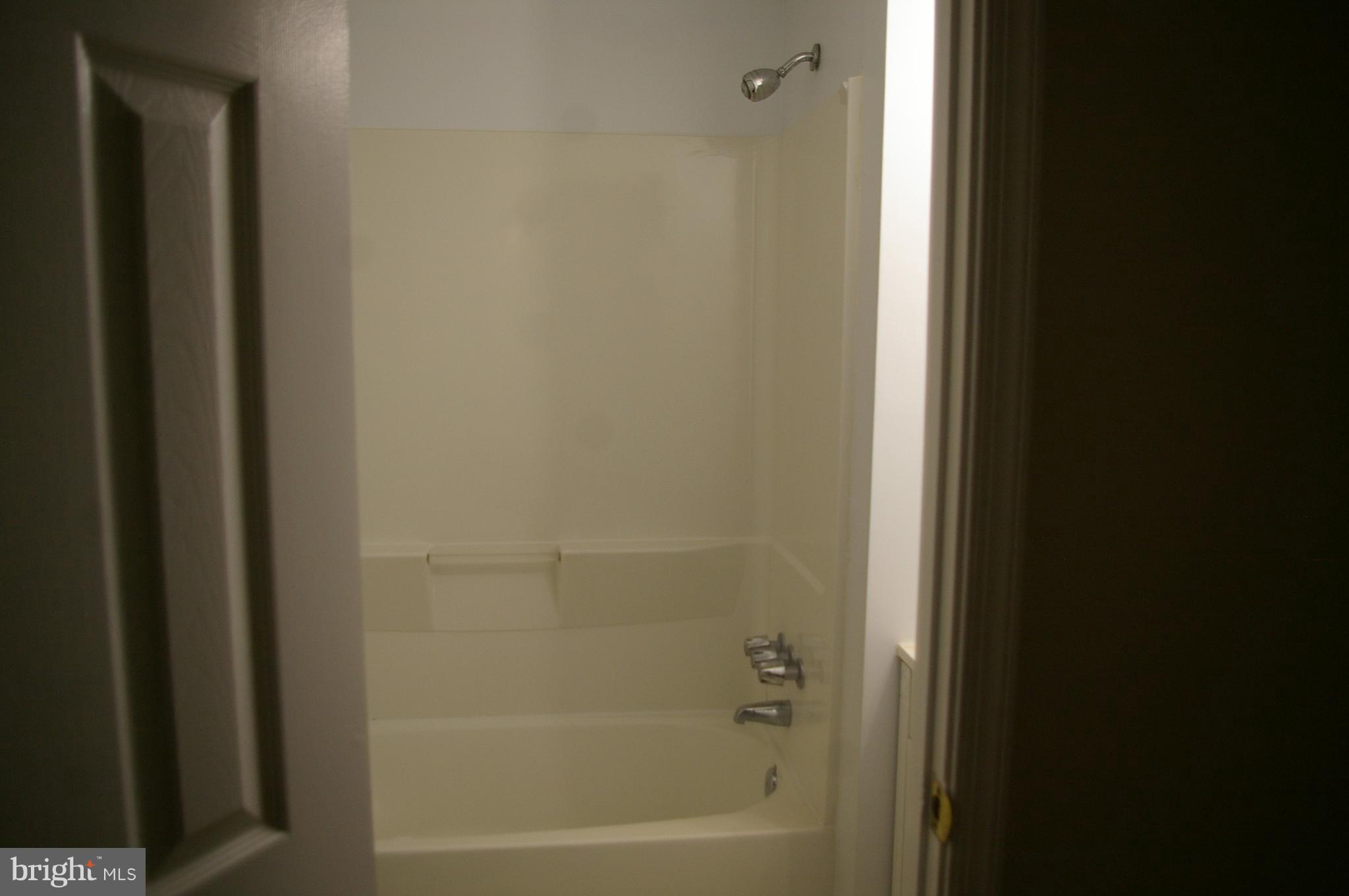 FAIRLAND ACRES - Residential Lease