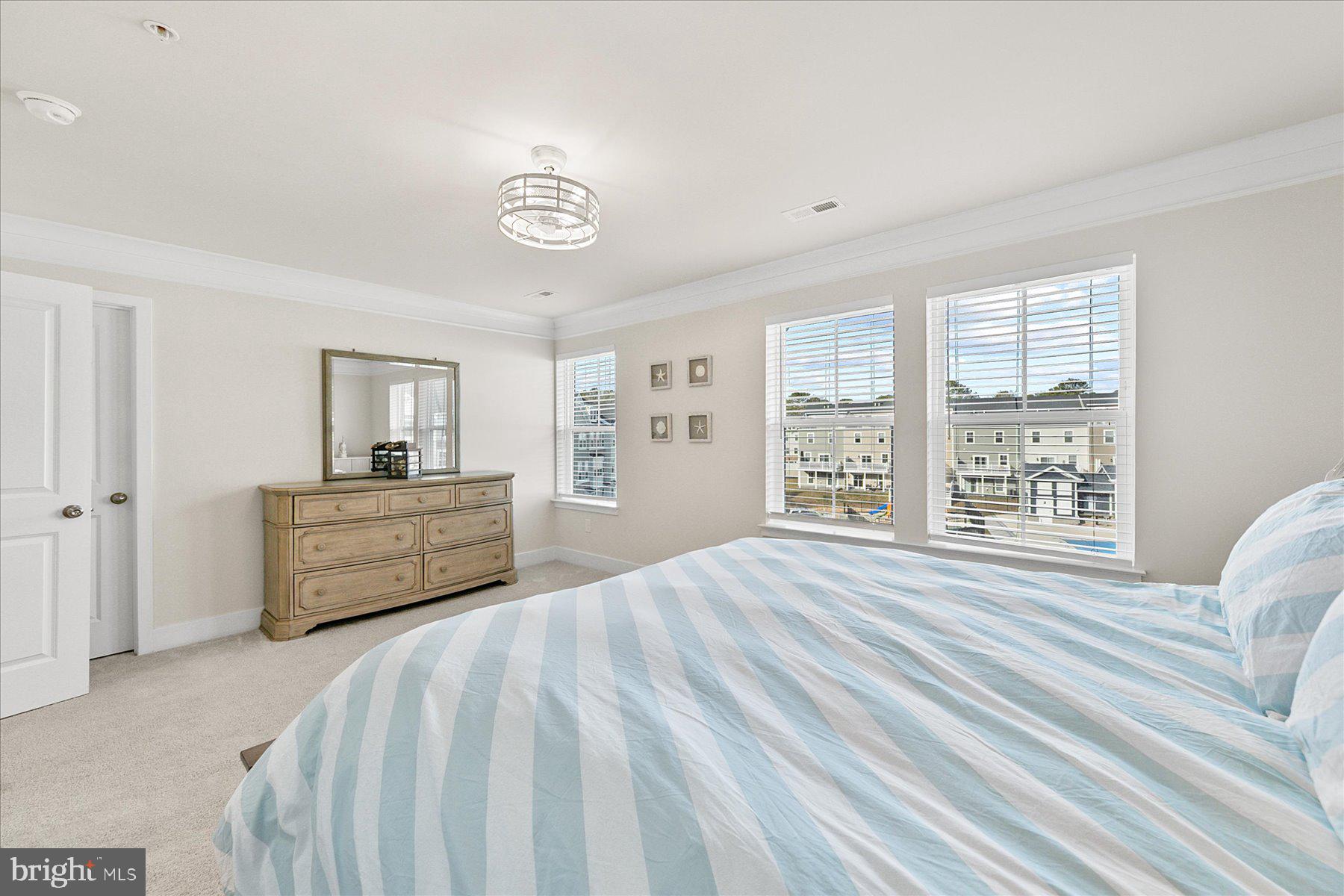 SEA OAKS VILLAGE - Residential