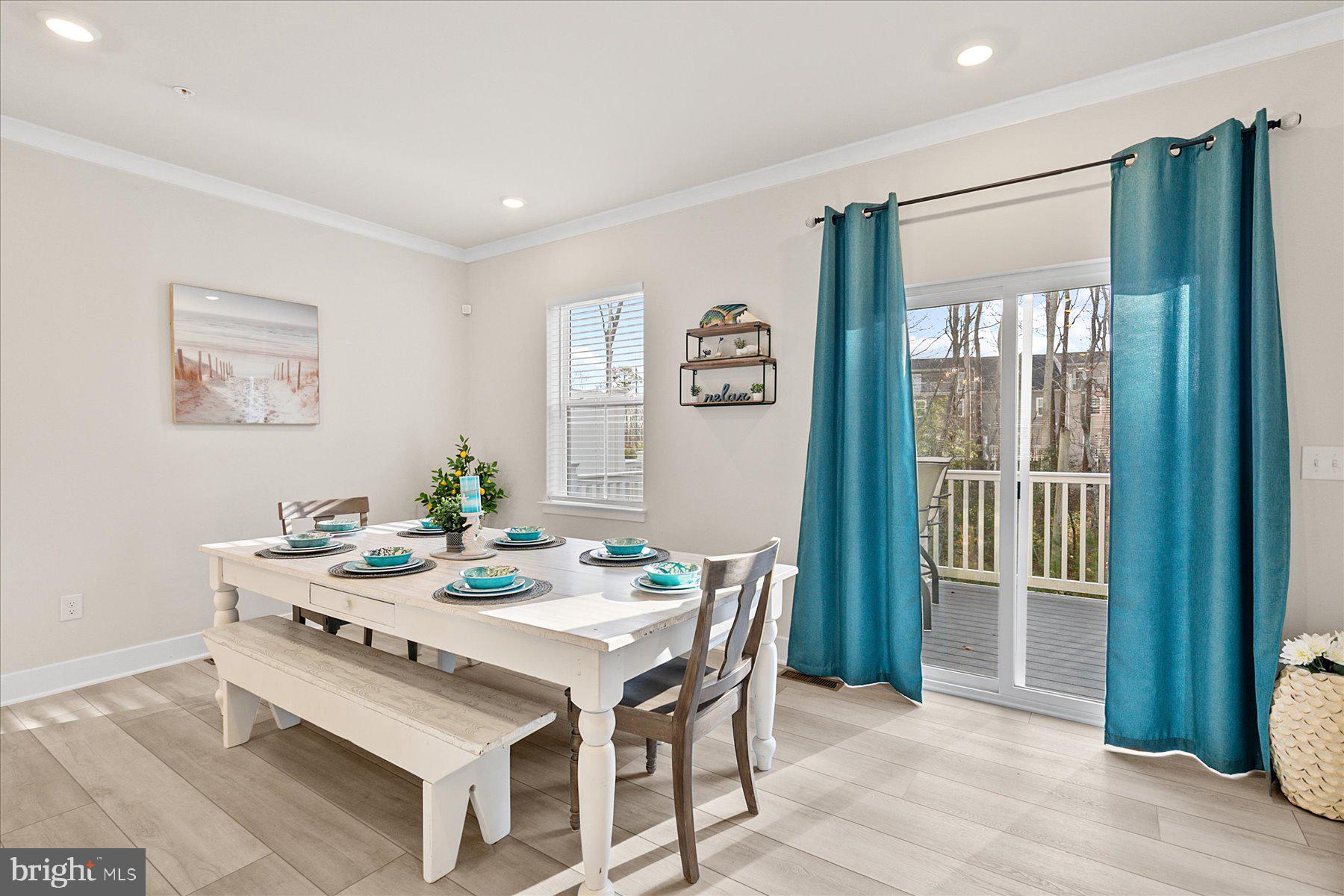 SEA OAKS VILLAGE - Residential