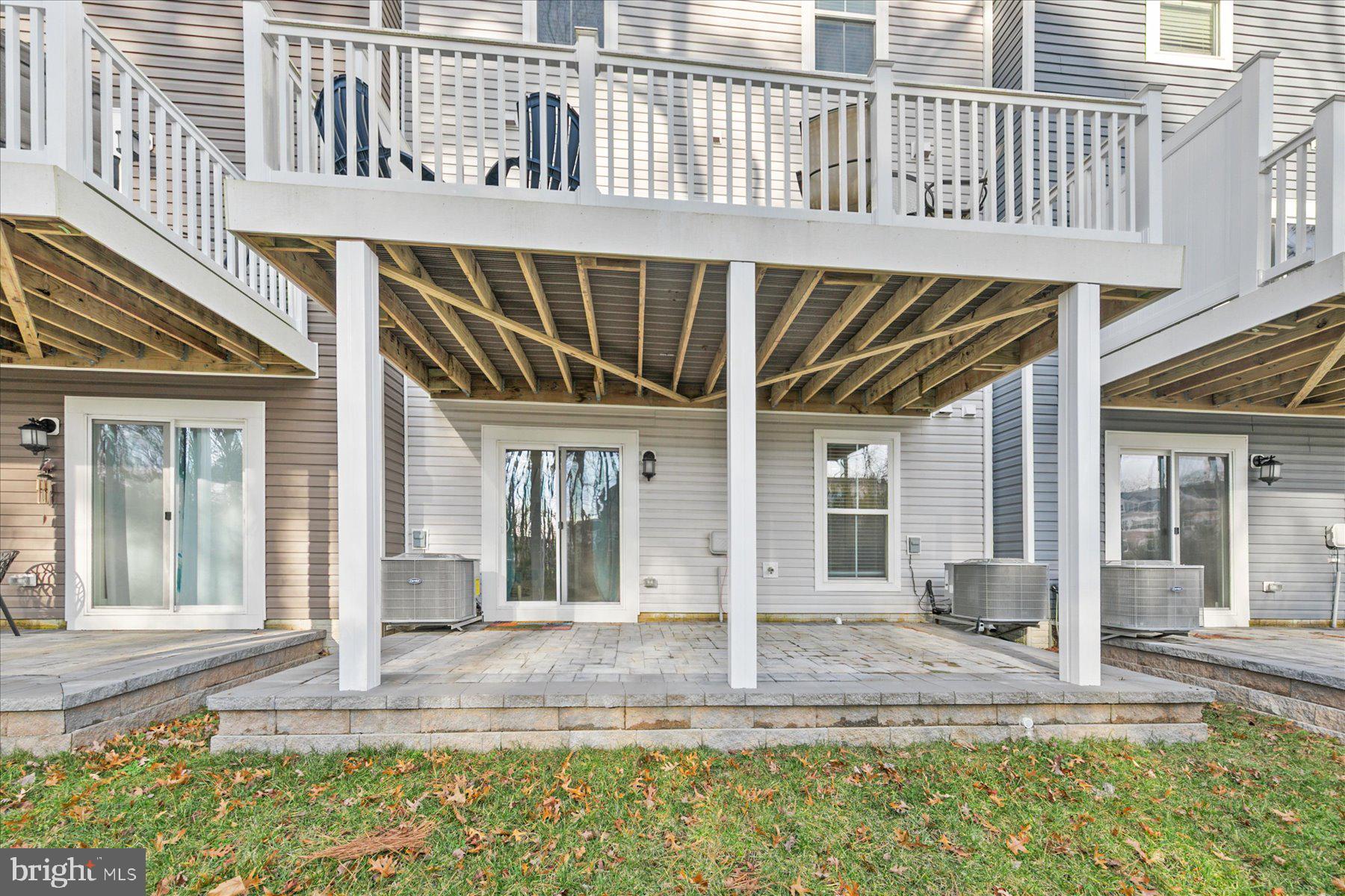 SEA OAKS VILLAGE - Residential