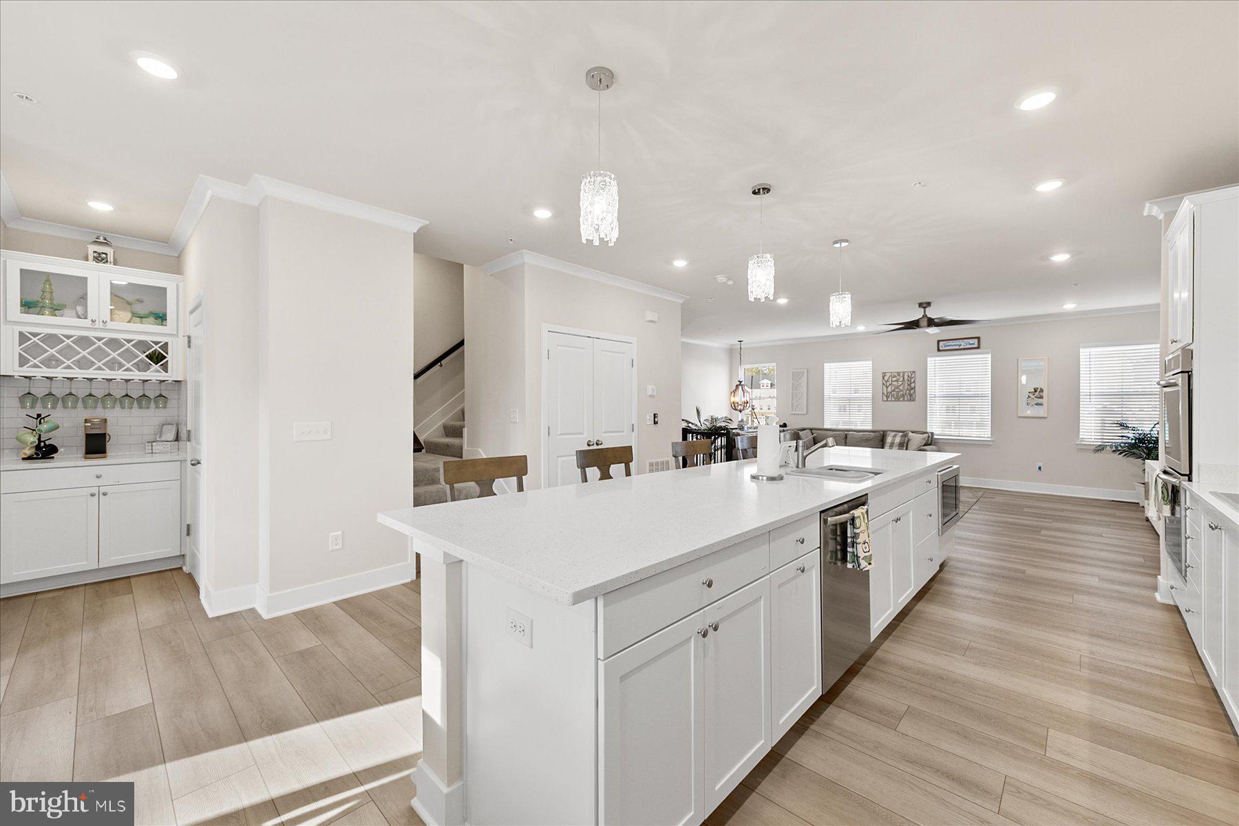 SEA OAKS VILLAGE - Residential