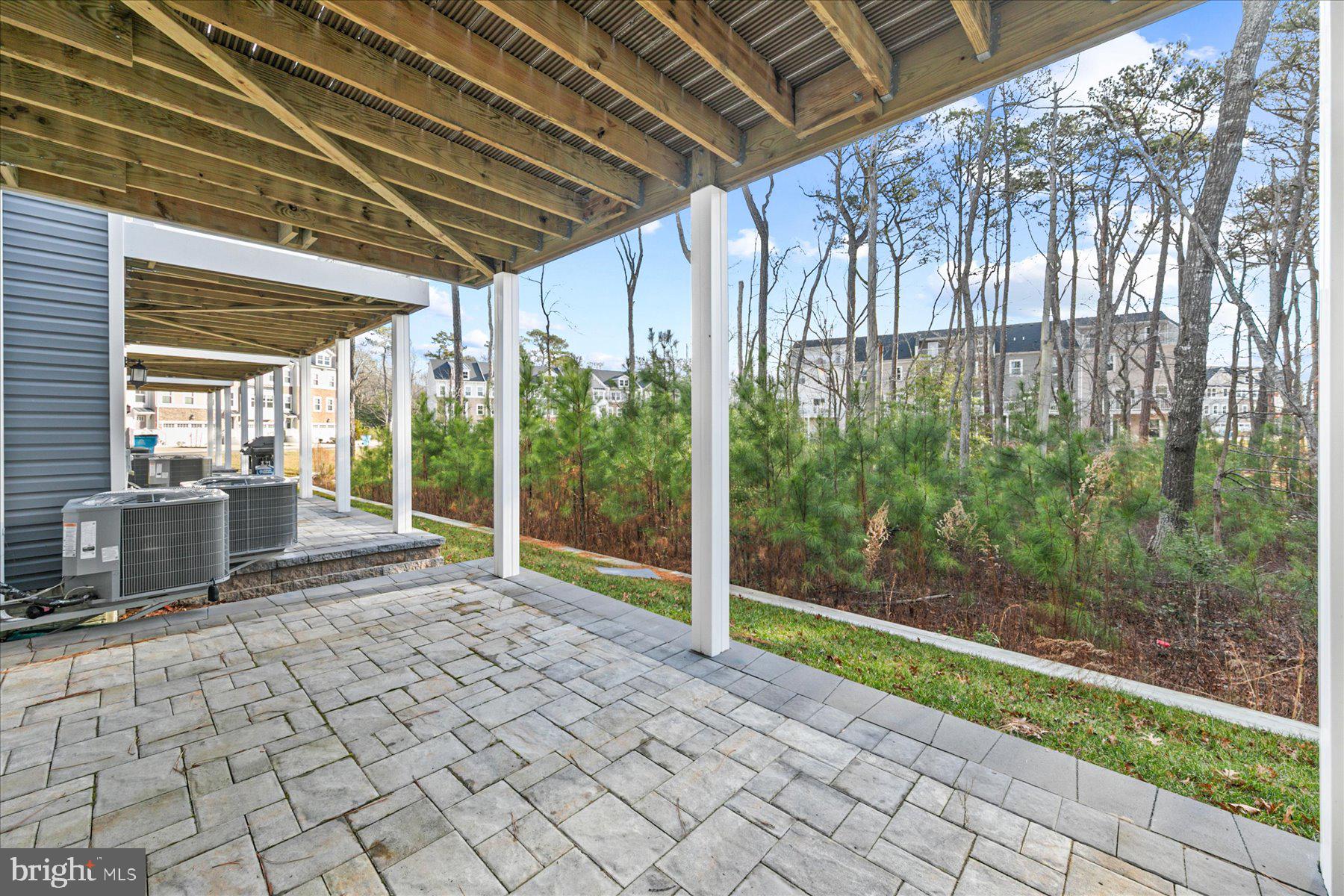 SEA OAKS VILLAGE - Residential