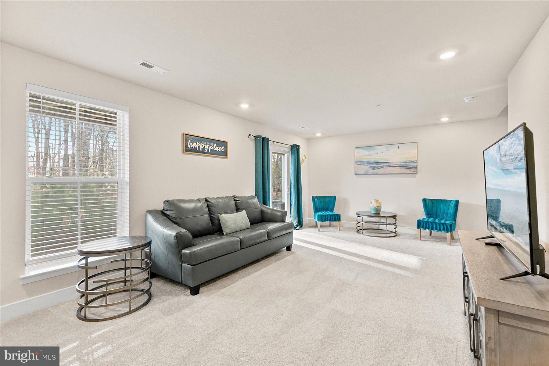 SEA OAKS VILLAGE - Residential