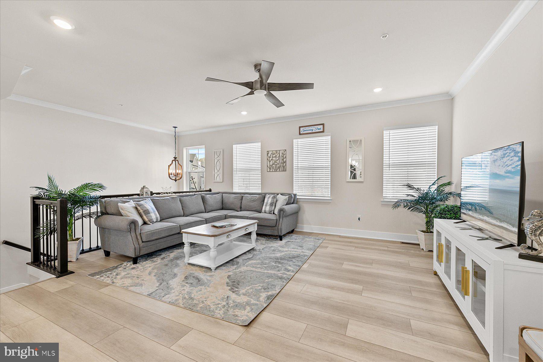 SEA OAKS VILLAGE - Residential