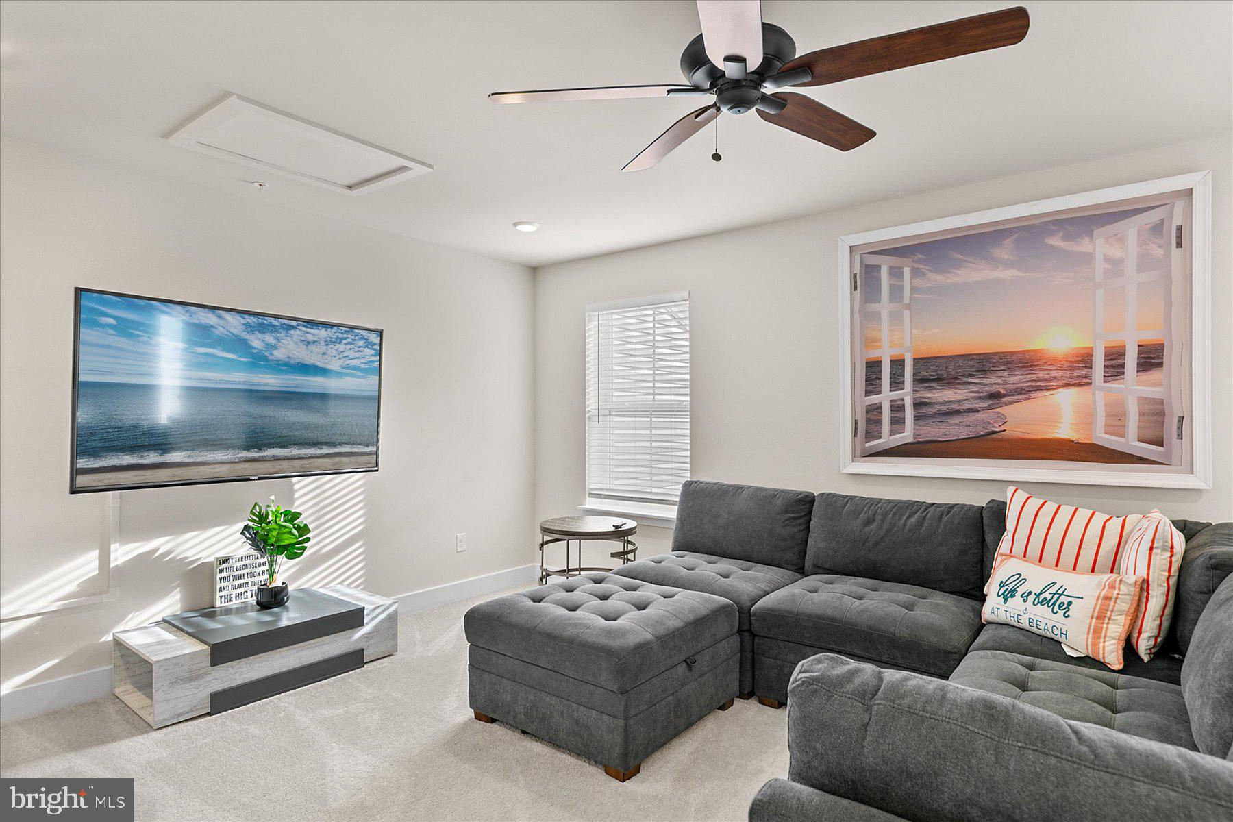 SEA OAKS VILLAGE - Residential