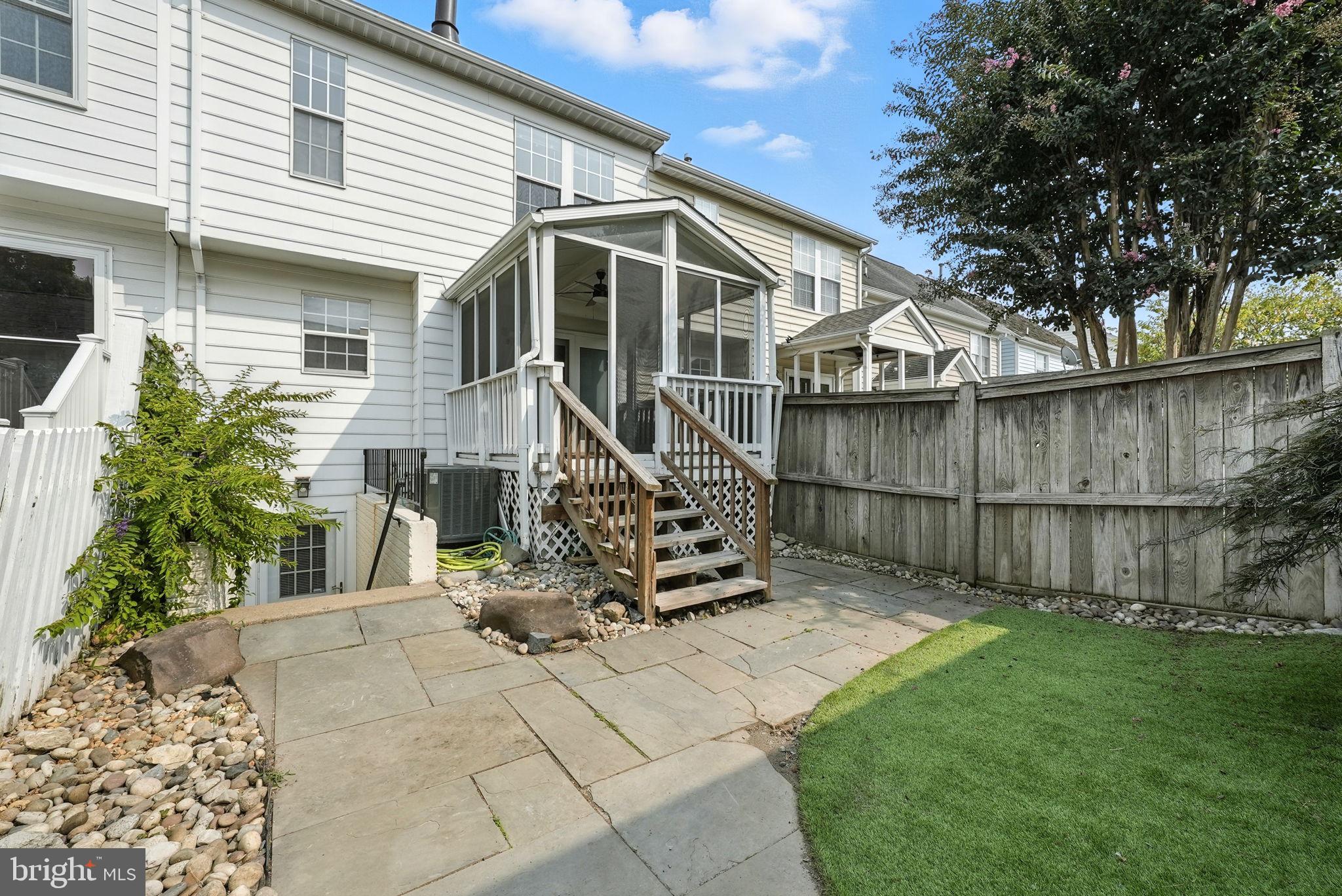 BELMONT GREENE - Residential