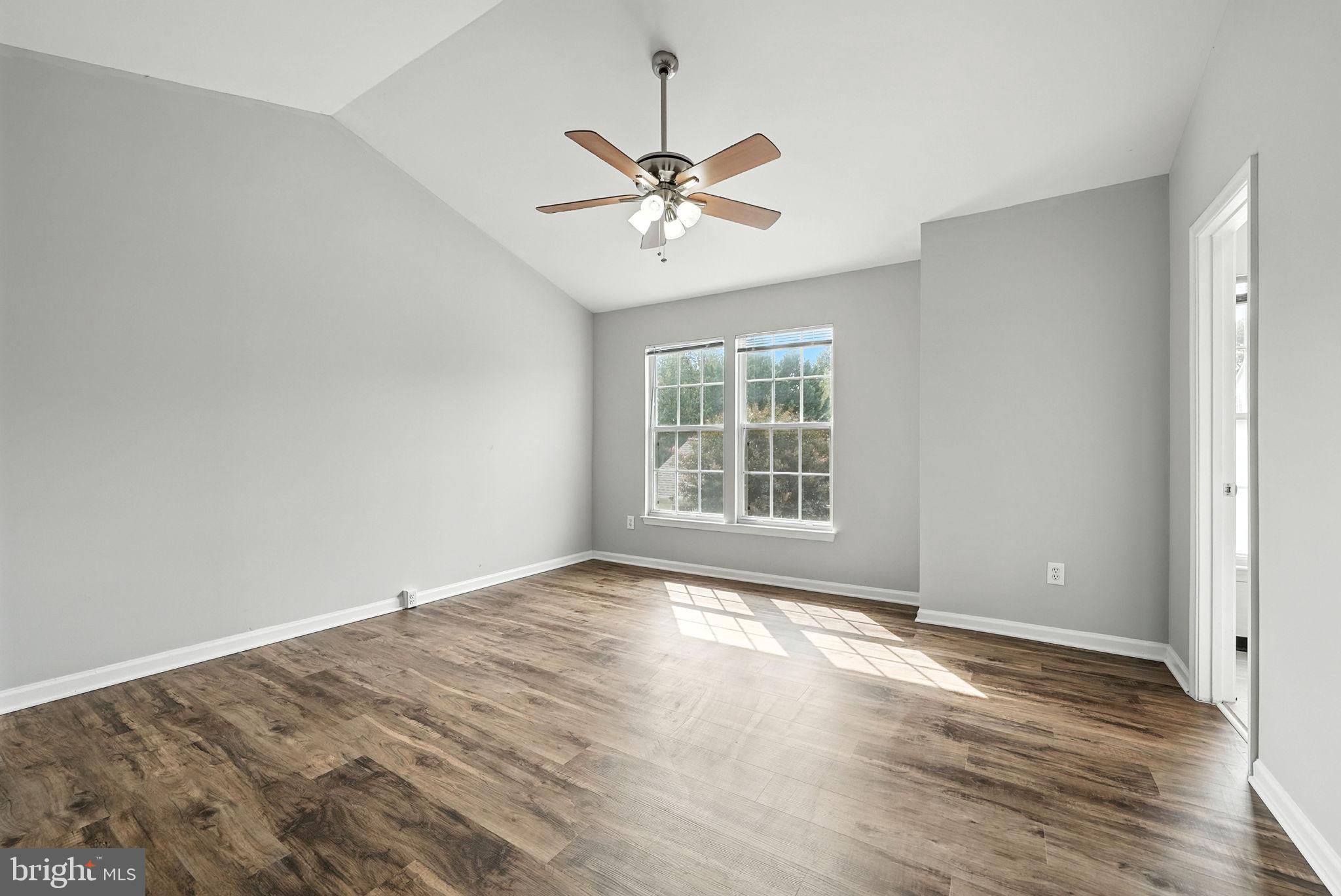 BELMONT GREENE - Residential