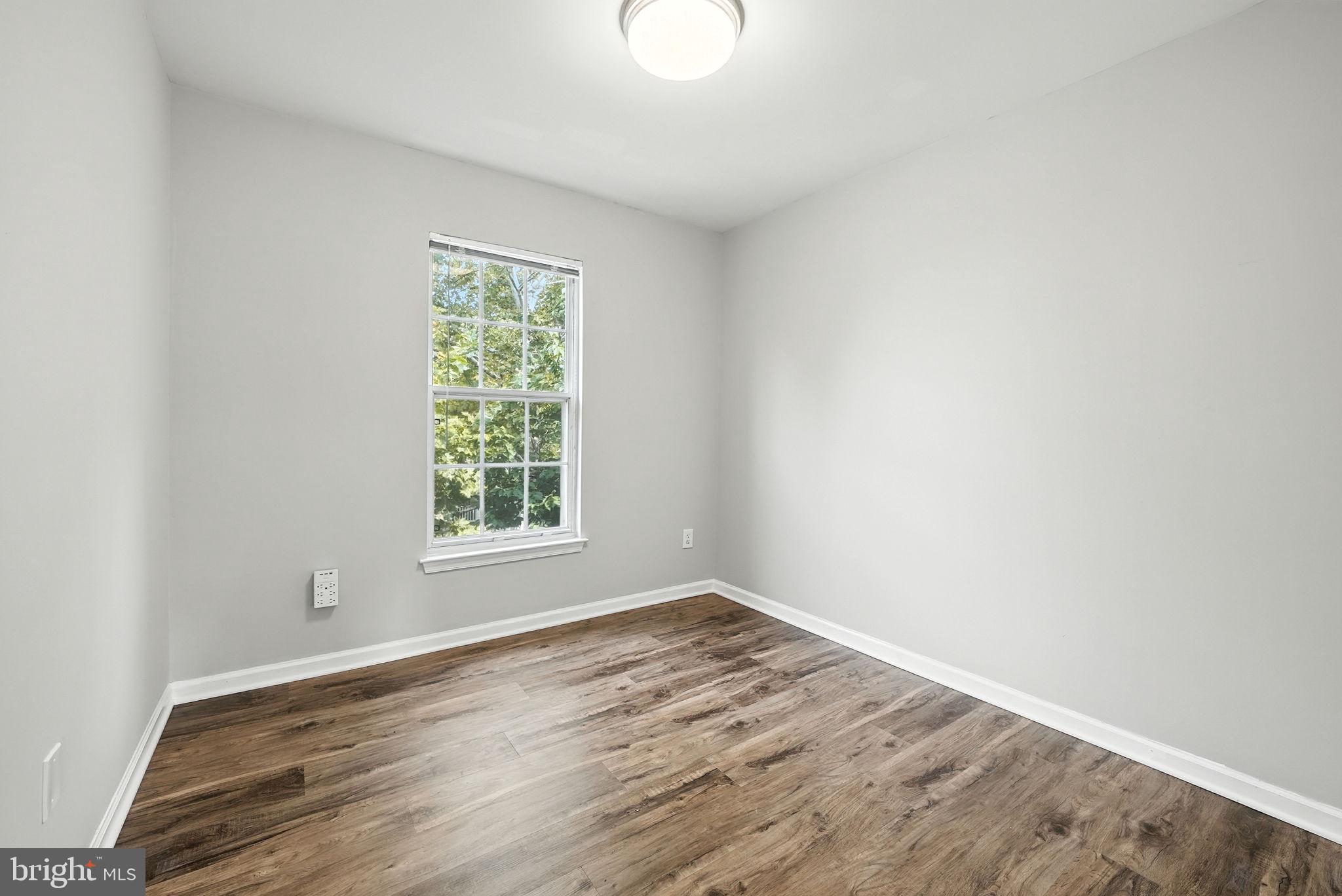 BELMONT GREENE - Residential