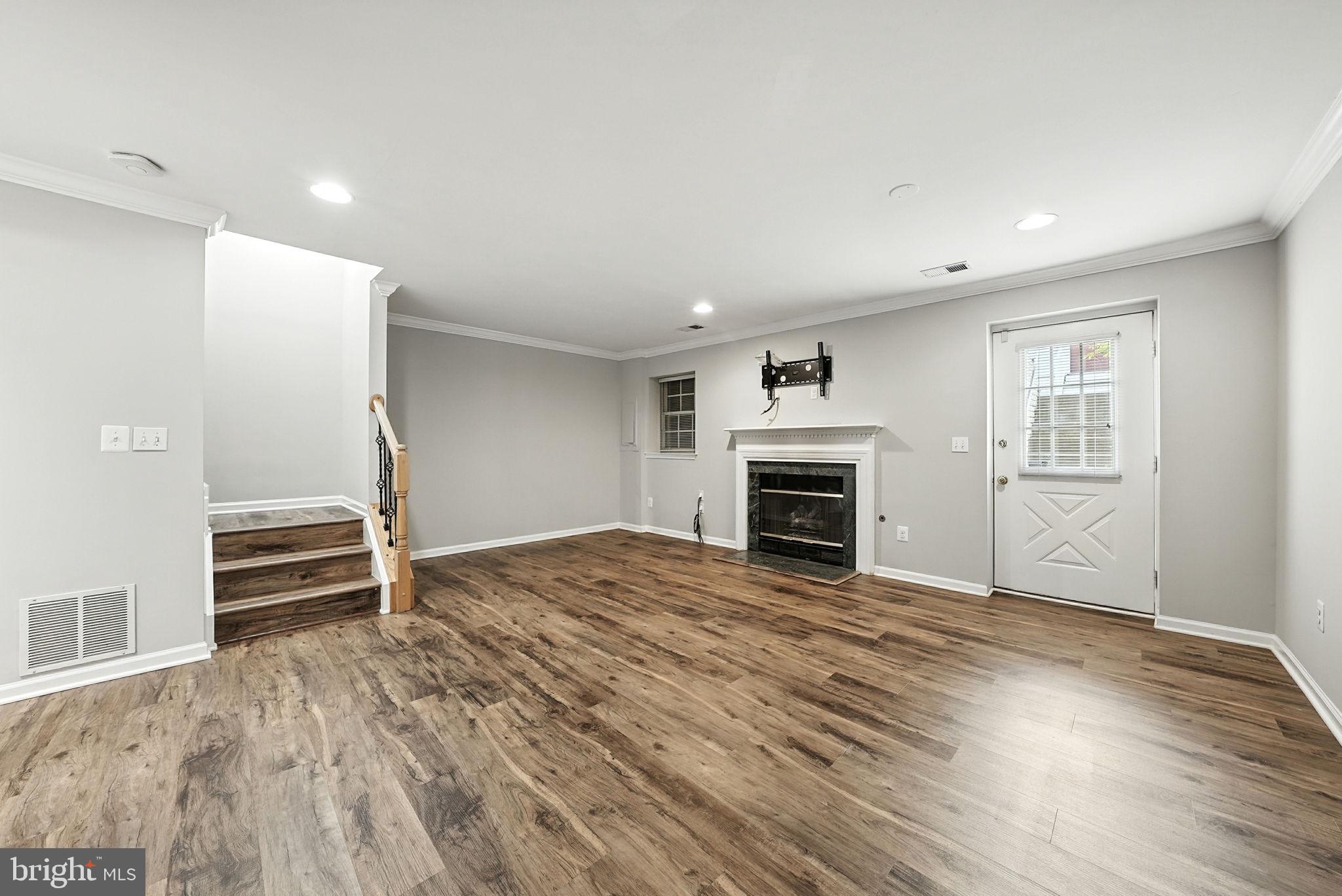 BELMONT GREENE - Residential