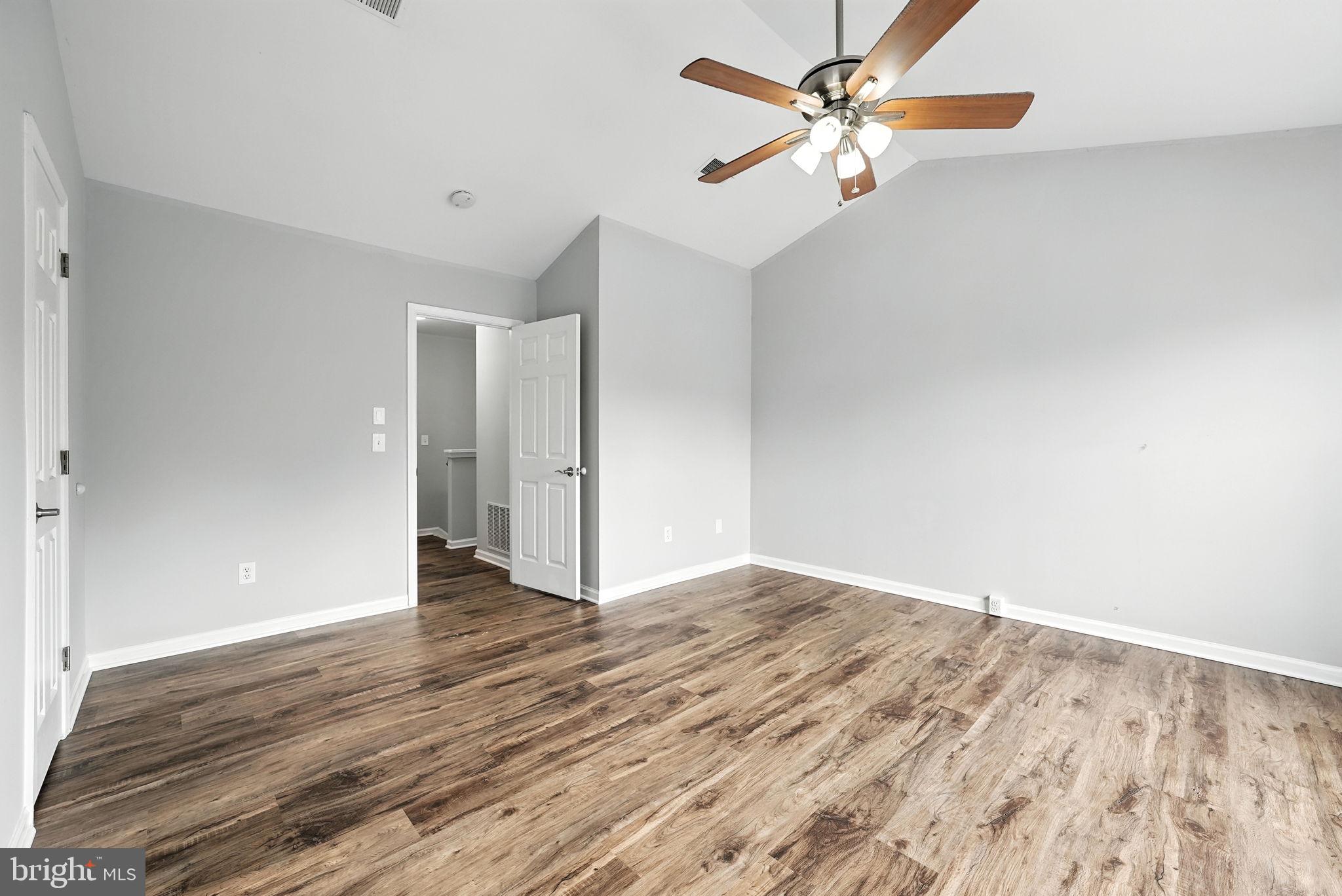 BELMONT GREENE - Residential