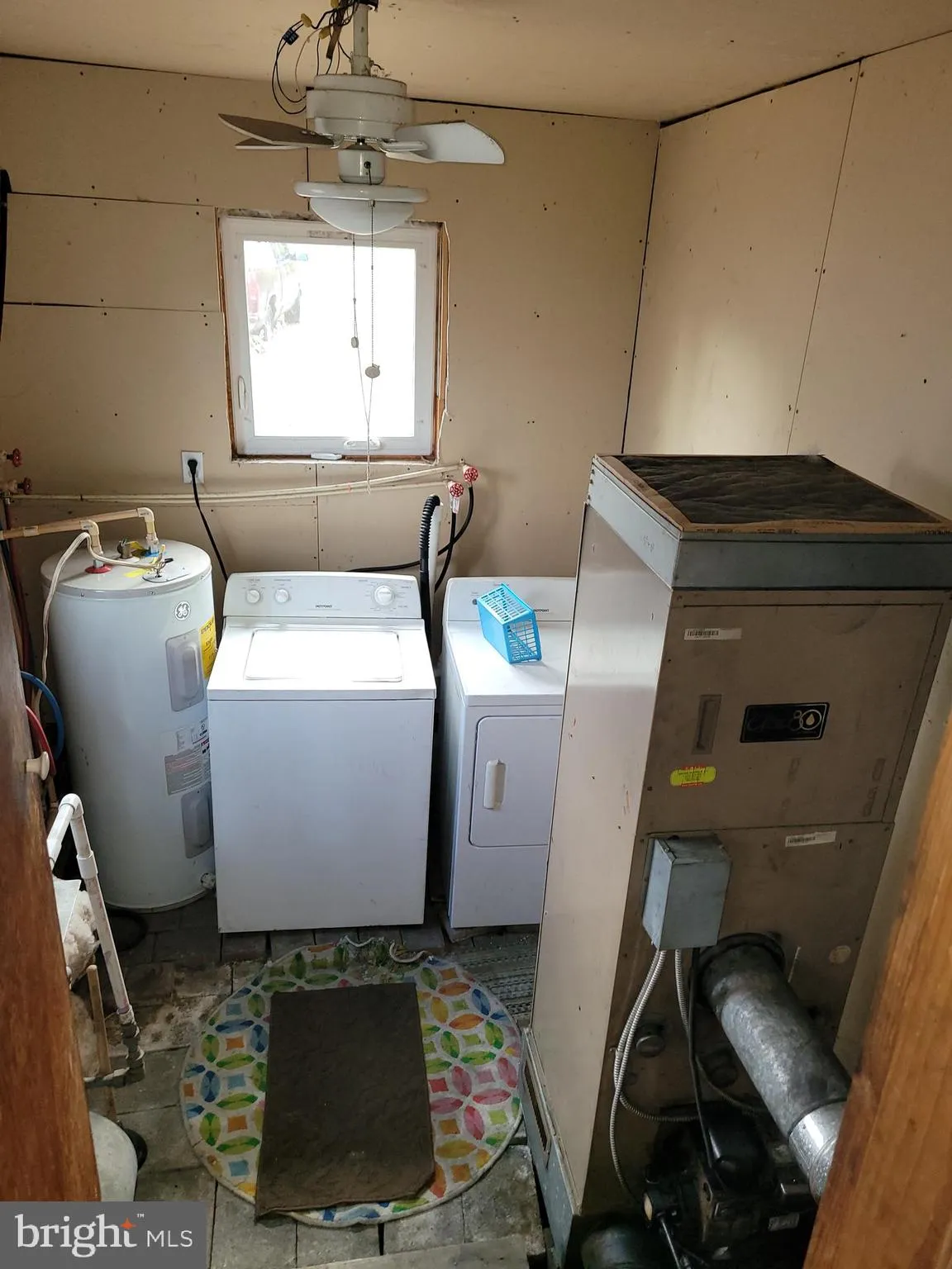 Alloway, New Jersey 08001, United States, 2 Bedrooms Bedrooms, ,1 BathroomBathrooms,Residential,Pending,25420