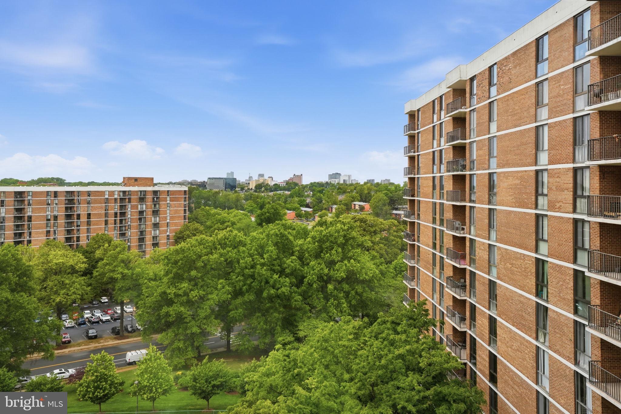 IDYLWOOD TOWERS CONDO - Residential