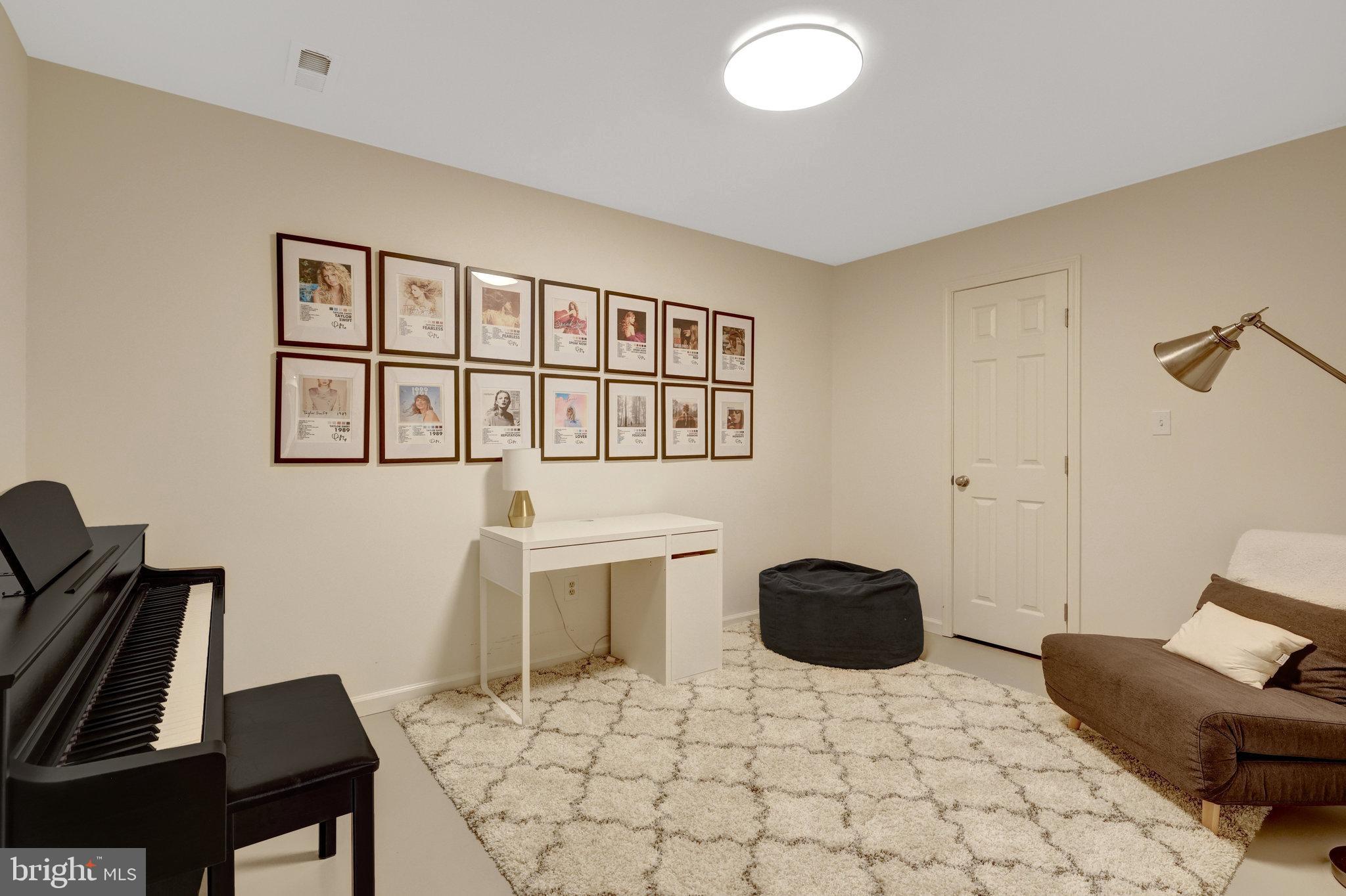 EVERMAY - Residential Lease