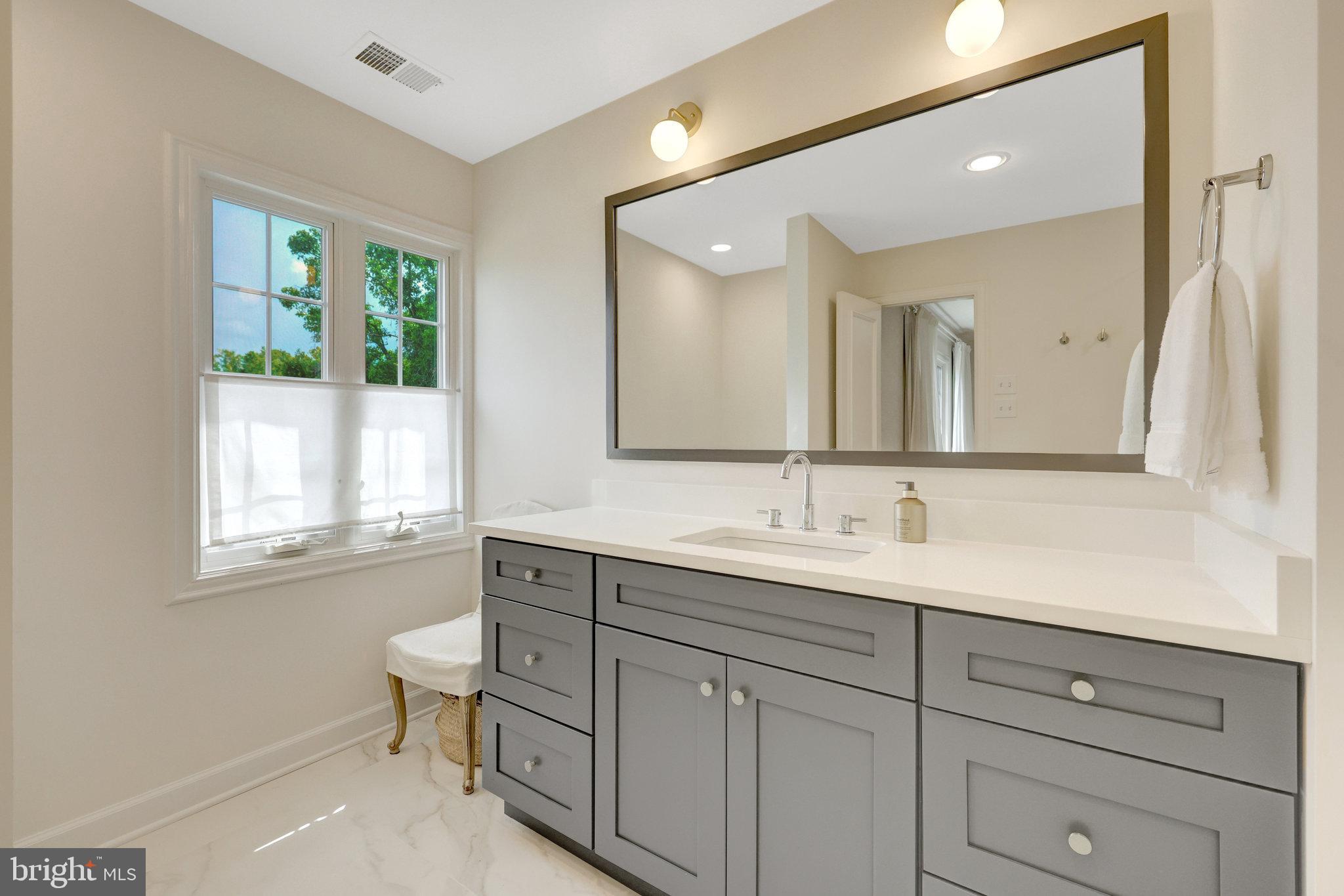 EVERMAY - Residential Lease