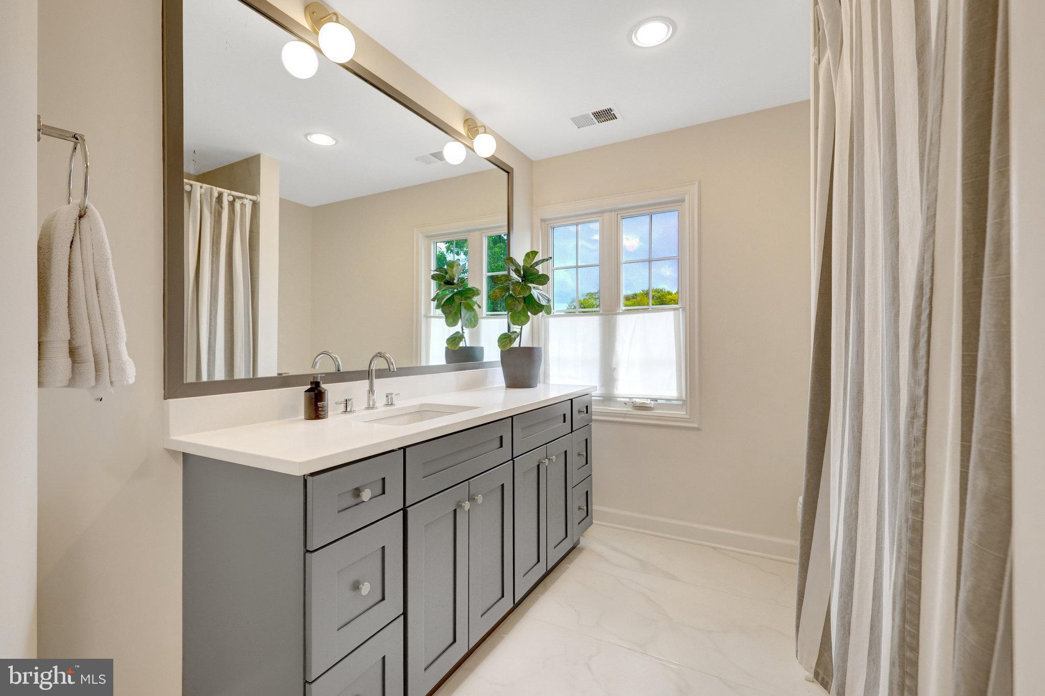 EVERMAY - Residential Lease