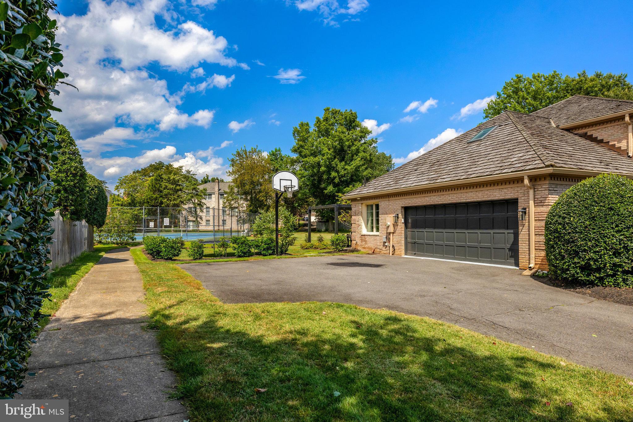 EVERMAY - Residential Lease