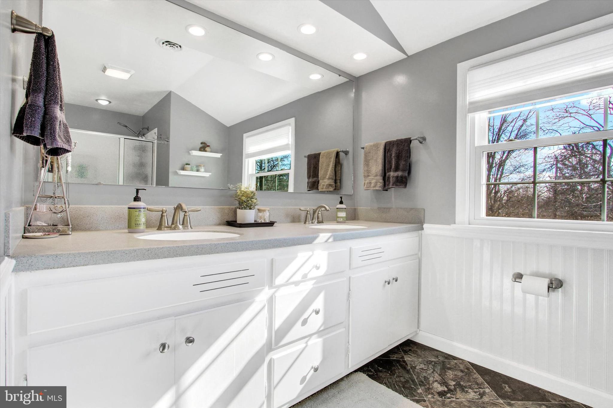 CUMBERLAND TOWNSHIP - Residential