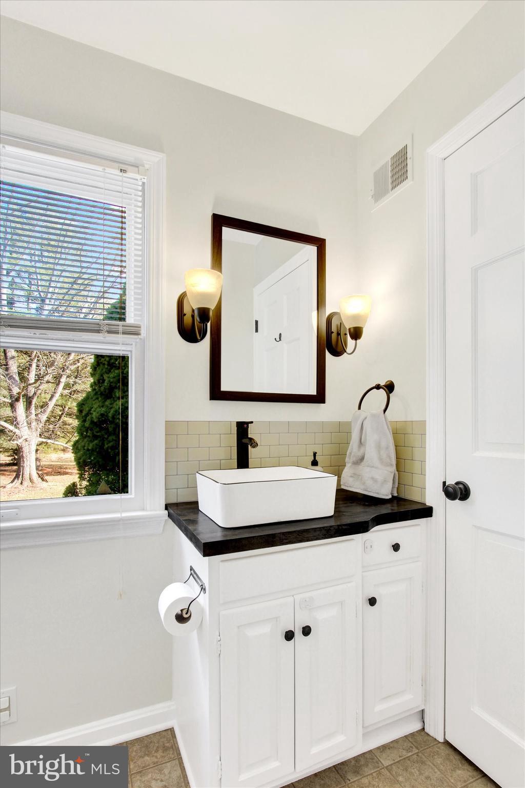 CUMBERLAND TOWNSHIP - Residential