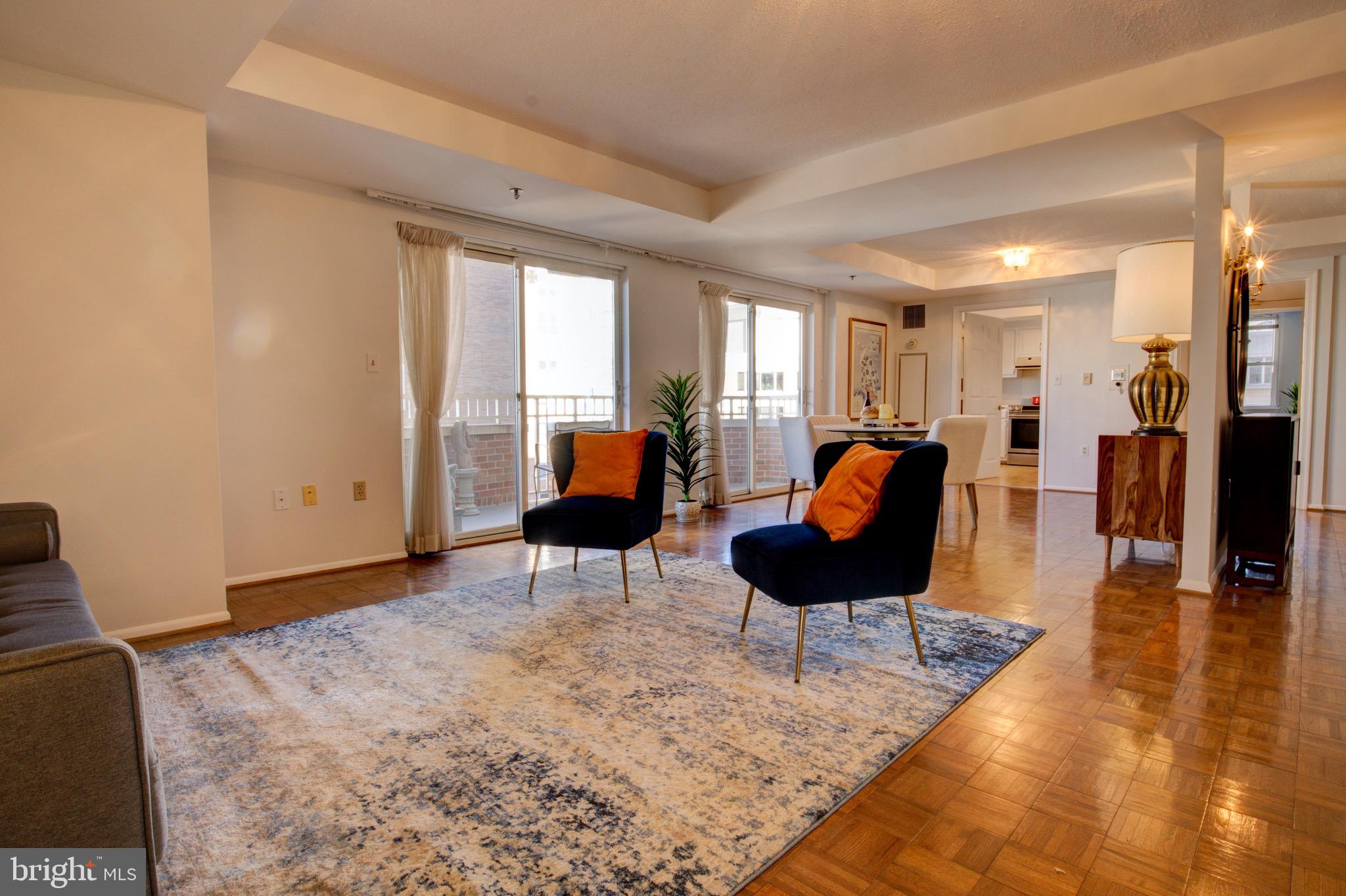 THE JEFFERSON - SUNRISE SENIOR LIVING - Residential