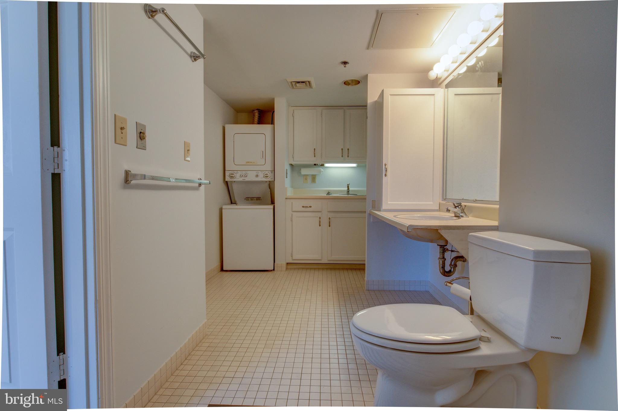 THE JEFFERSON - SUNRISE SENIOR LIVING - Residential