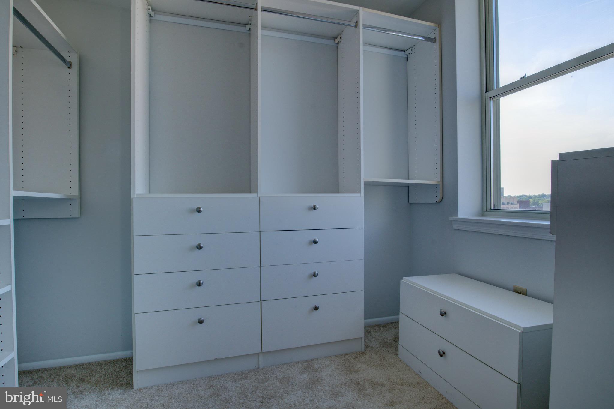 THE JEFFERSON - SUNRISE SENIOR LIVING - Residential