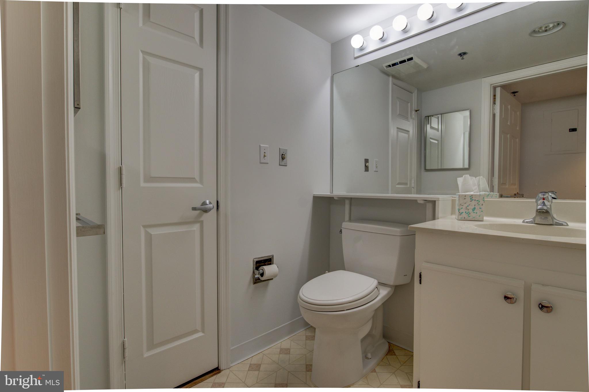 THE JEFFERSON - SUNRISE SENIOR LIVING - Residential