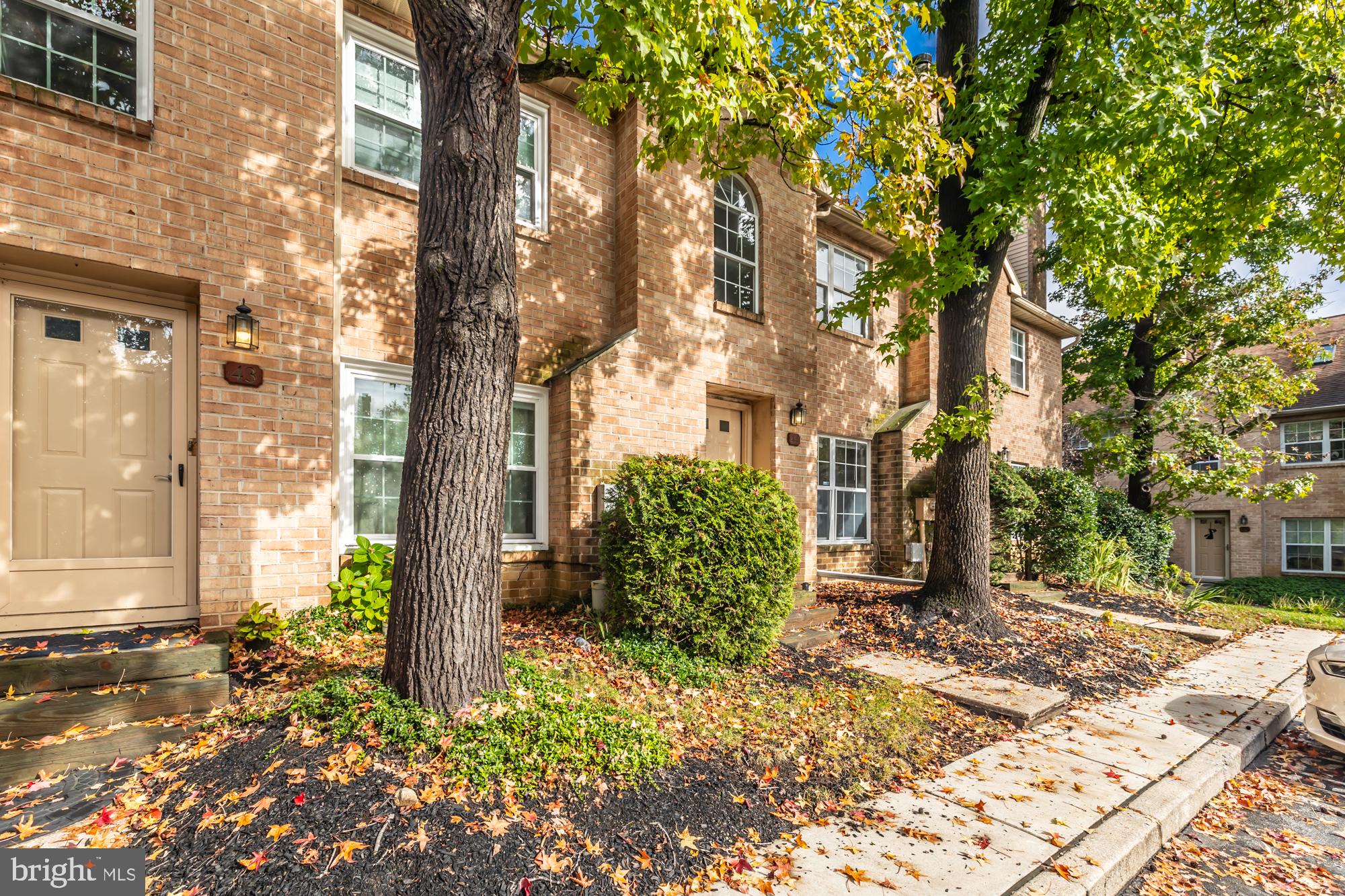44 RAMPART DRIVE 44