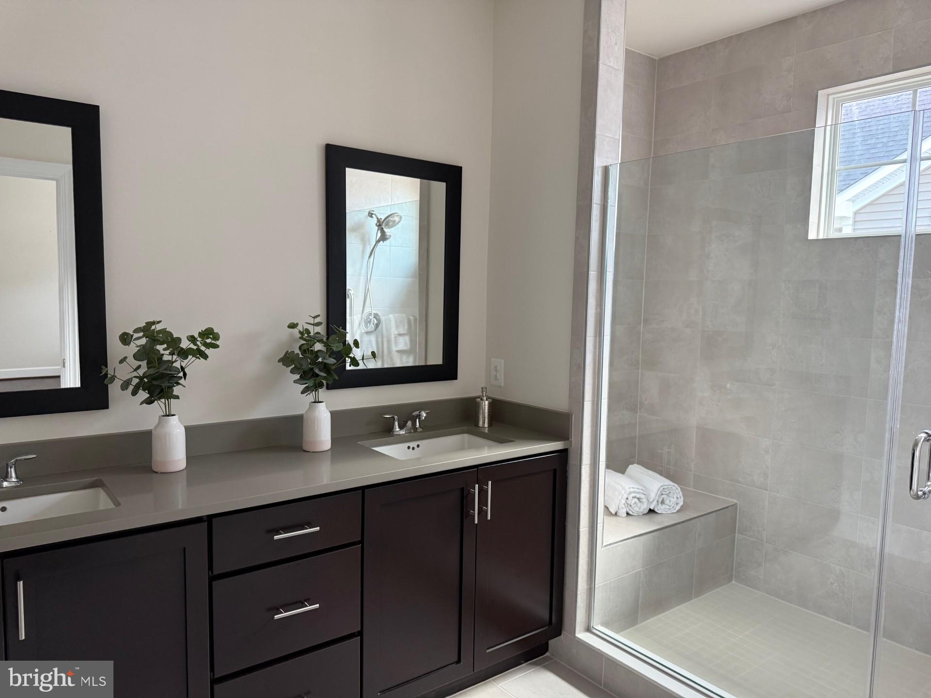 42729 AUTUMN DAY TERRACE