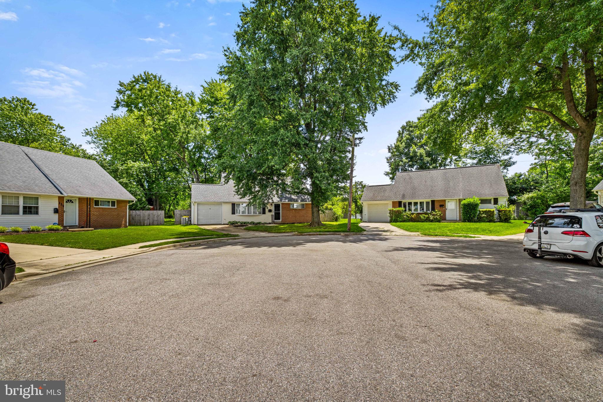 119 S MEADOW DRIVE