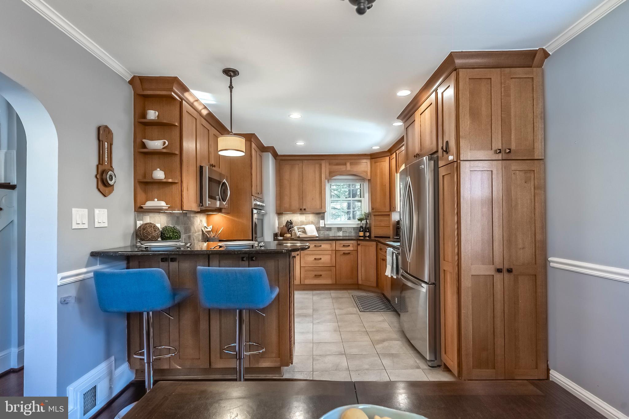 OVER LEE KNOLLS - Residential