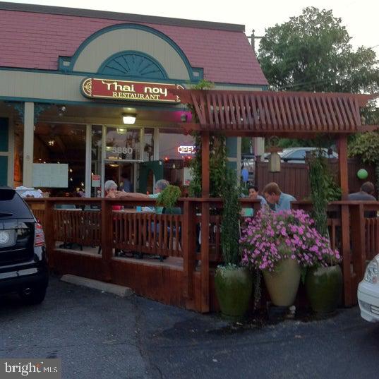 OVER LEE KNOLLS - Residential