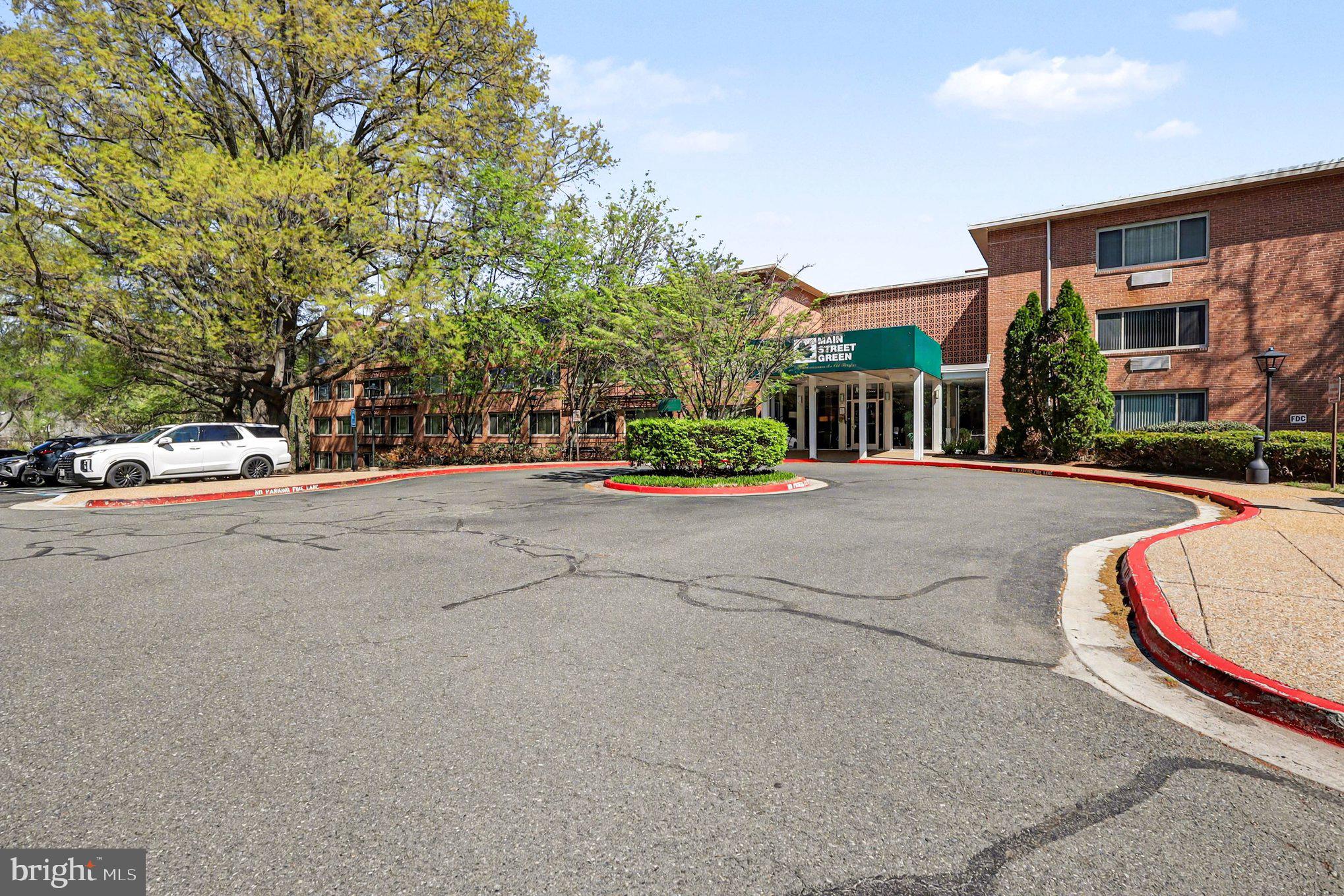 MAIN STREET GREEN - Residential