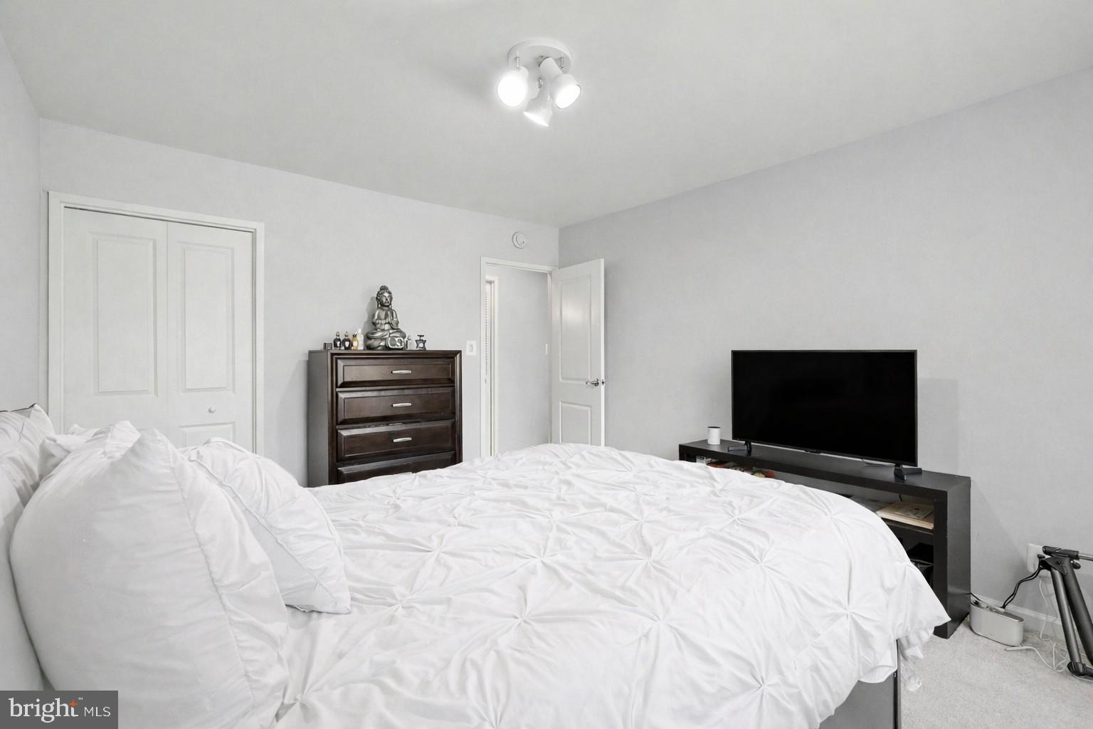 MAIN STREET GREEN - Residential