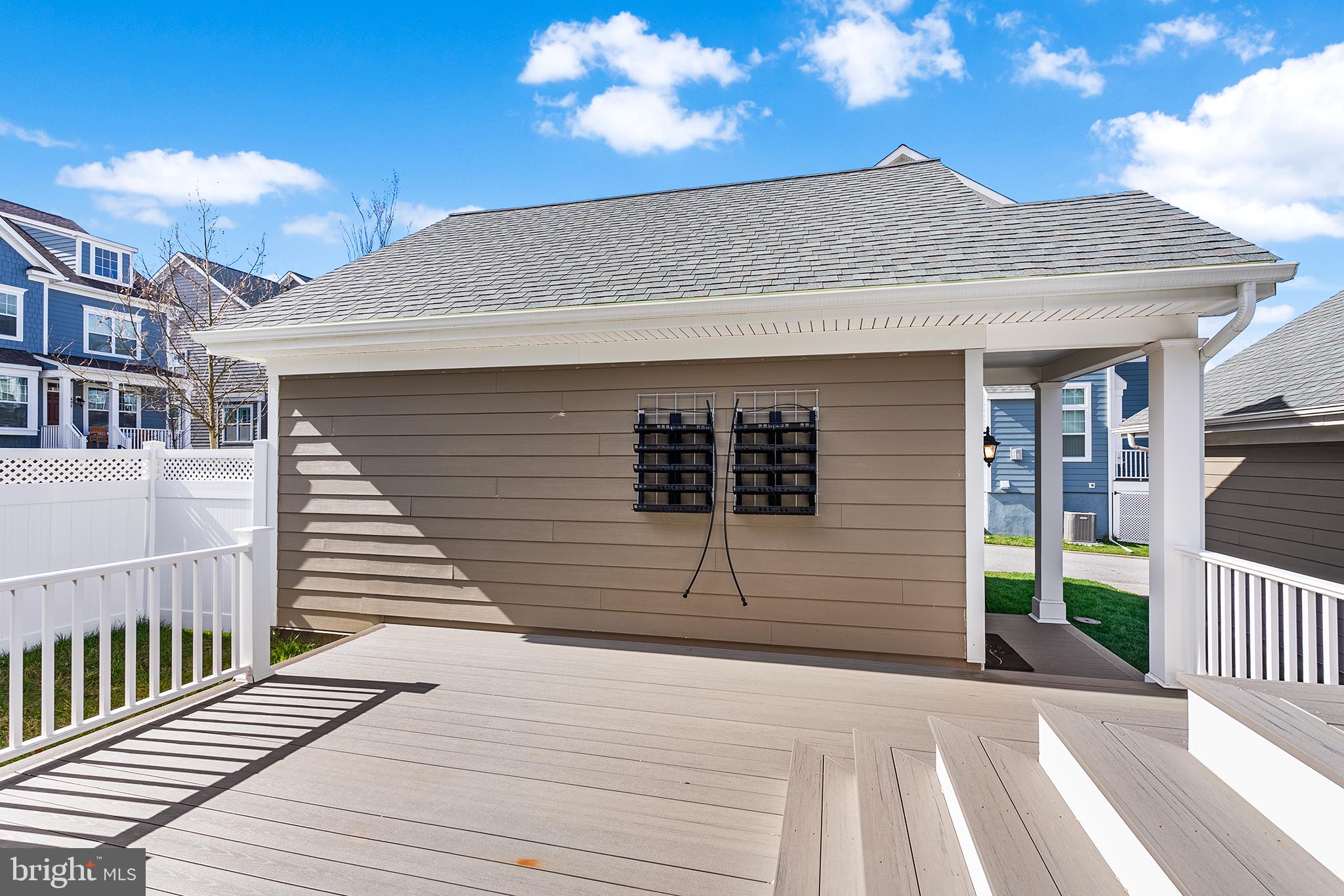 SPRING OAK - Residential