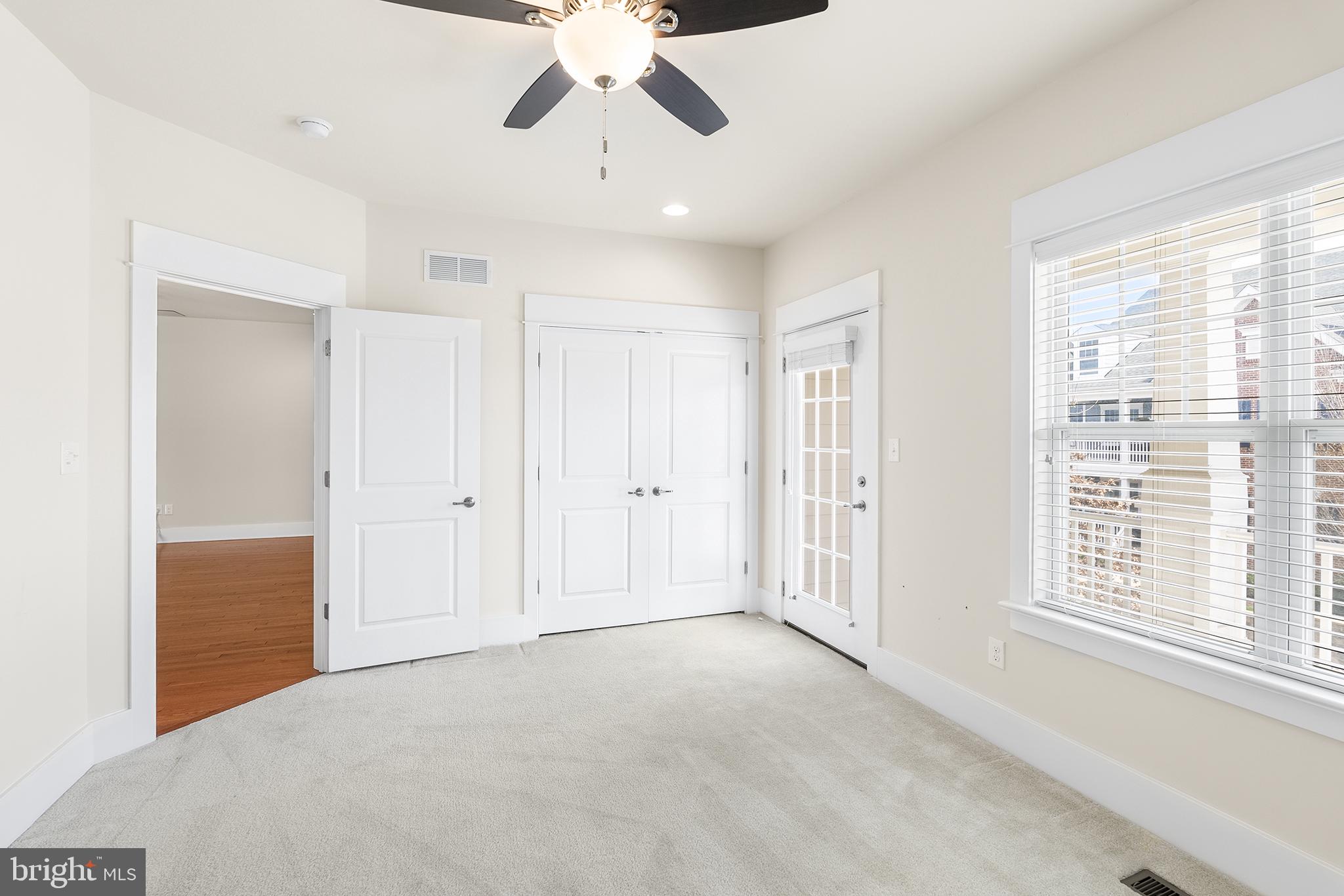 SPRING OAK - Residential