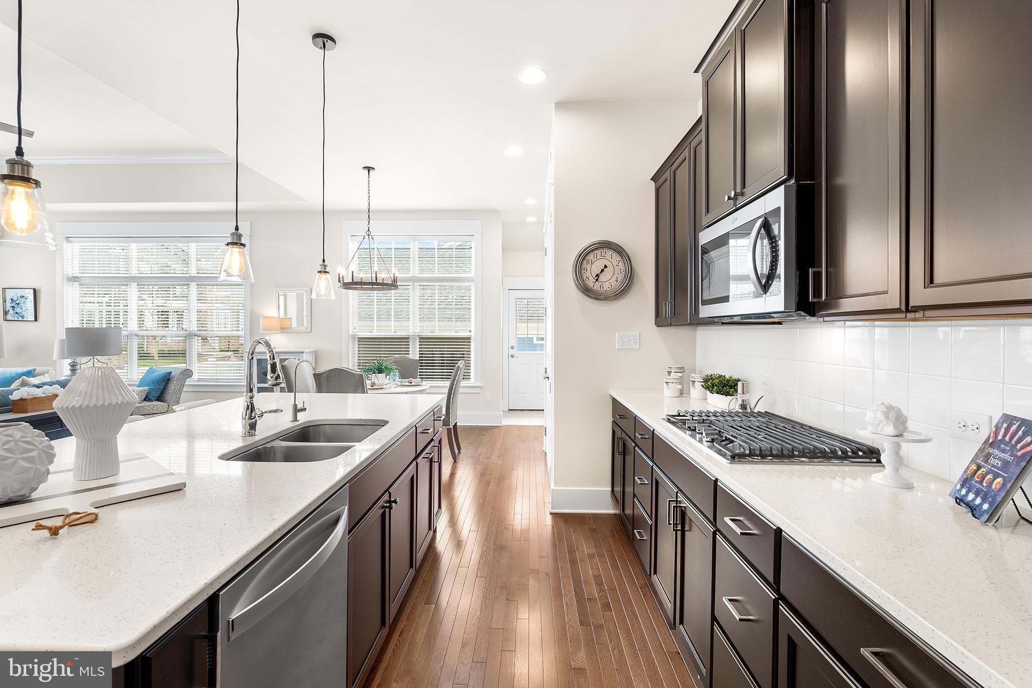 SPRING OAK - Residential