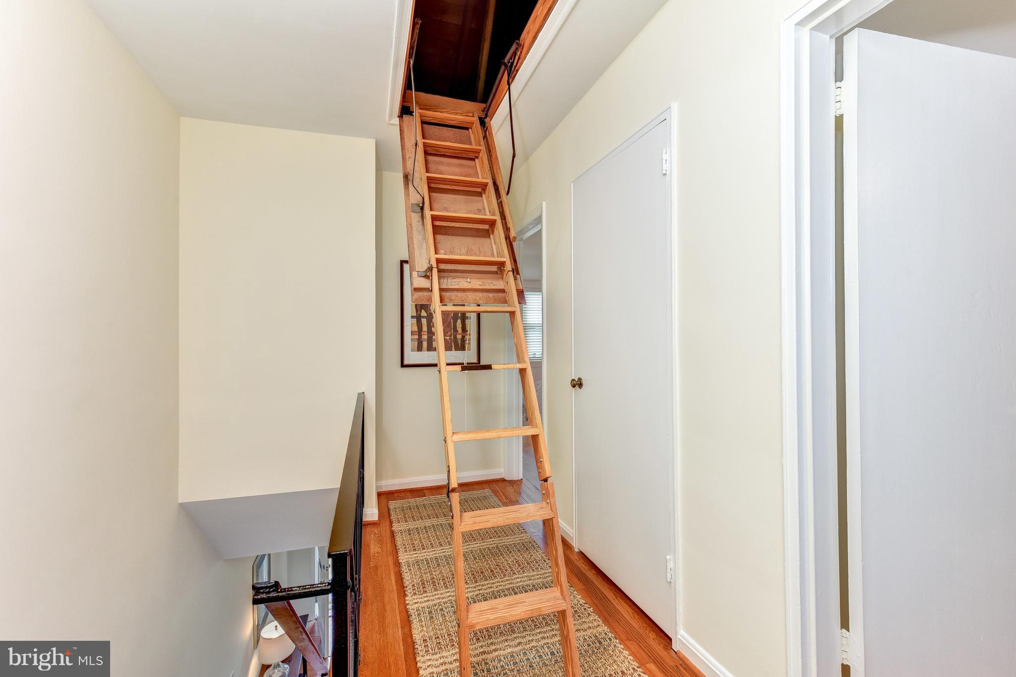 FAIRLINGTON TOWNE - Residential