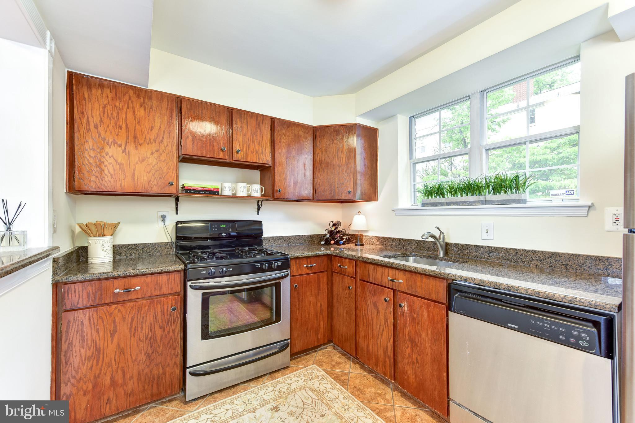 FAIRLINGTON TOWNE - Residential