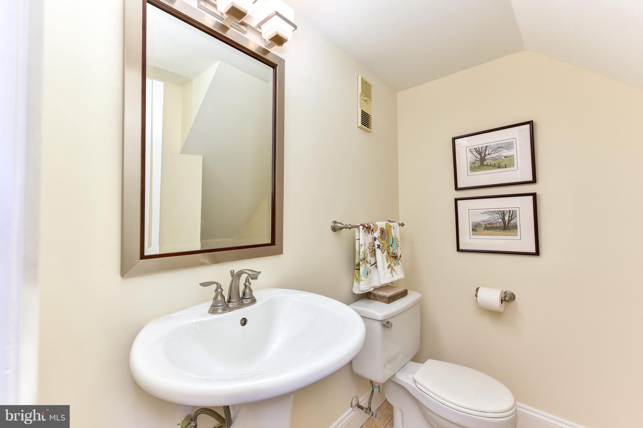 FAIRLINGTON TOWNE - Residential