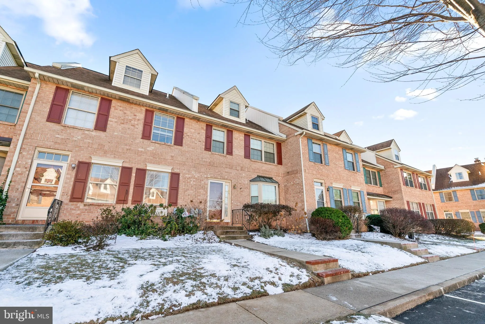 Norristown, Pennsylvania 19401, United States, 3 Bedrooms Bedrooms, ,3 BathroomsBathrooms,Residential,Pending,19307