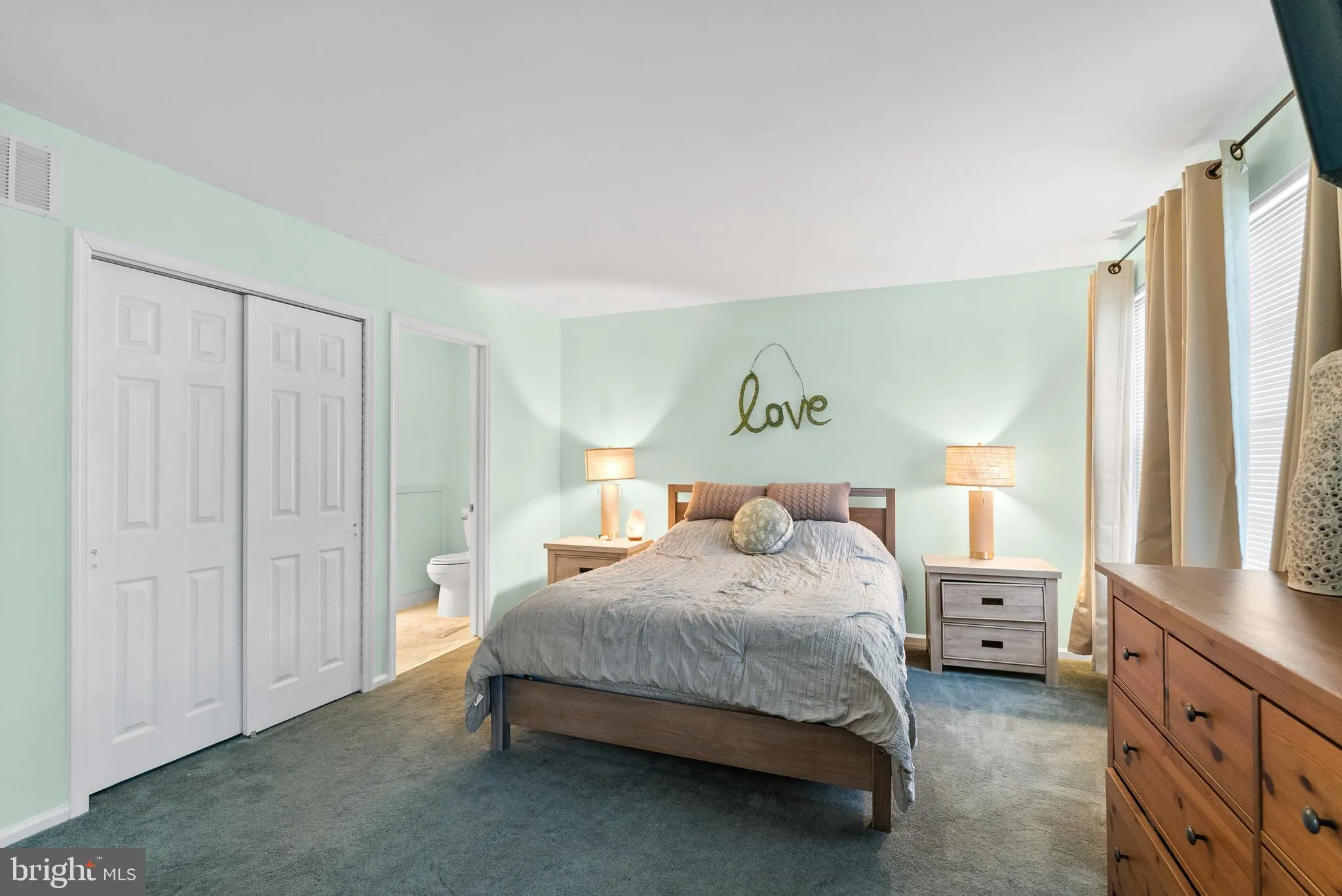 Norristown, Pennsylvania 19401, United States, 3 Bedrooms Bedrooms, ,3 BathroomsBathrooms,Residential,Pending,19307